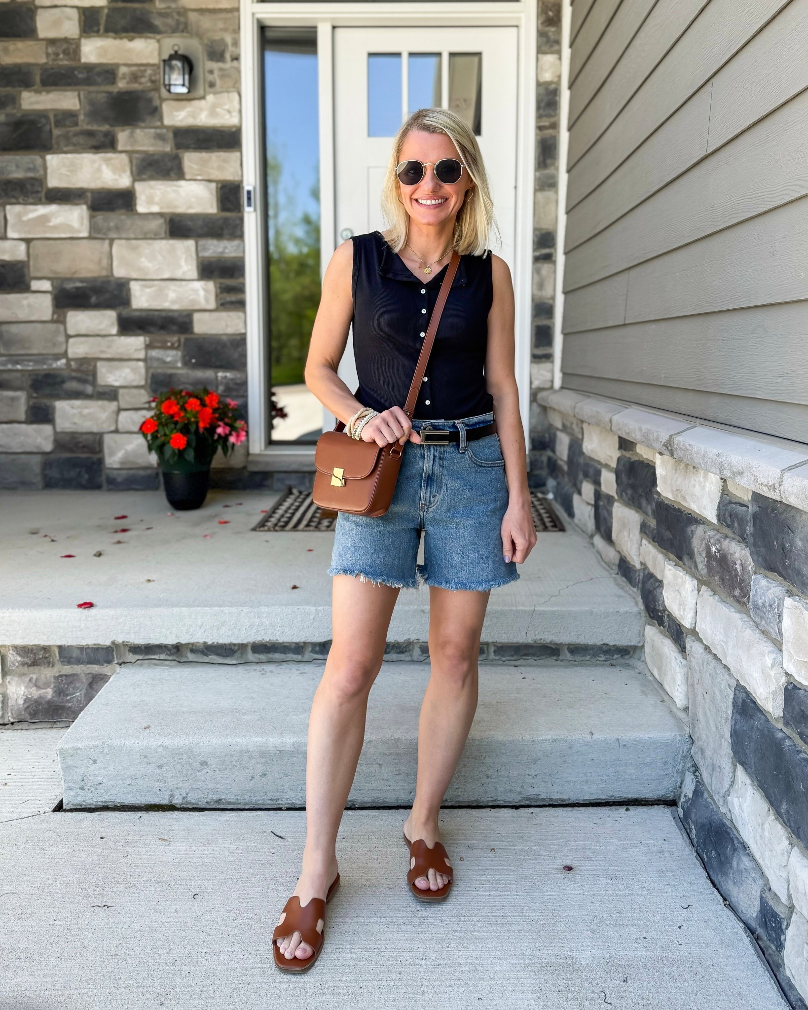 What I wore this week as a 40-year old mom of 2! Top- xsmall || shorts- 25 

#LTKFindsUnder100 #LTKStyleTip #LTKOver40