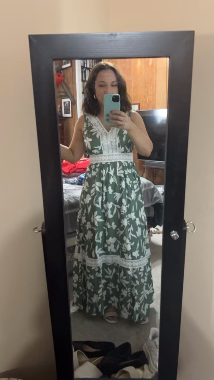 Cupshe maxi dress - fits true to size

#LTKootd #LTKSaleAlert #LTKPetite