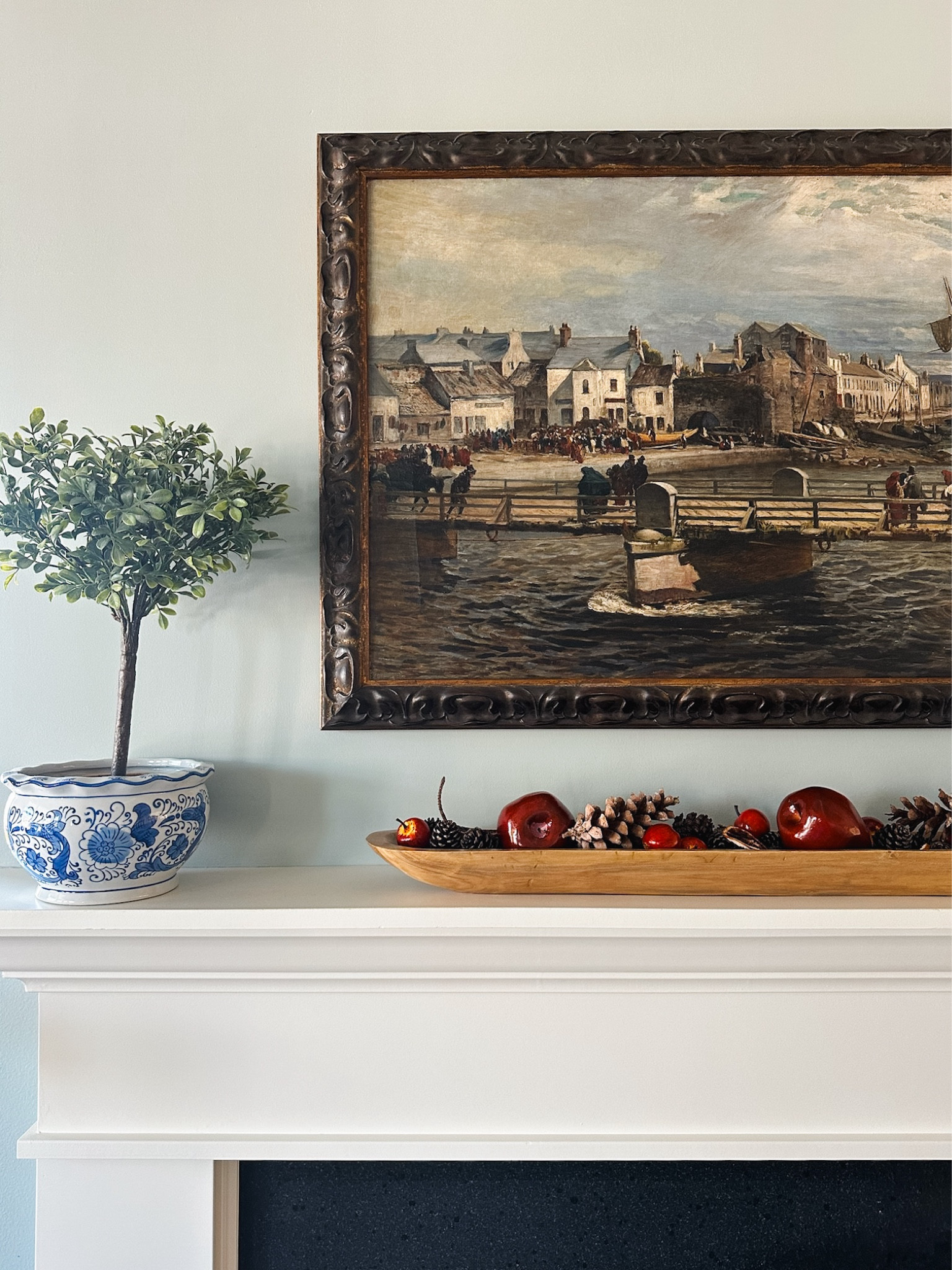 Faux apples, wood bowl, blue and white planter pot

#LTKHome #LTKSeasonal #LTKStyleTip