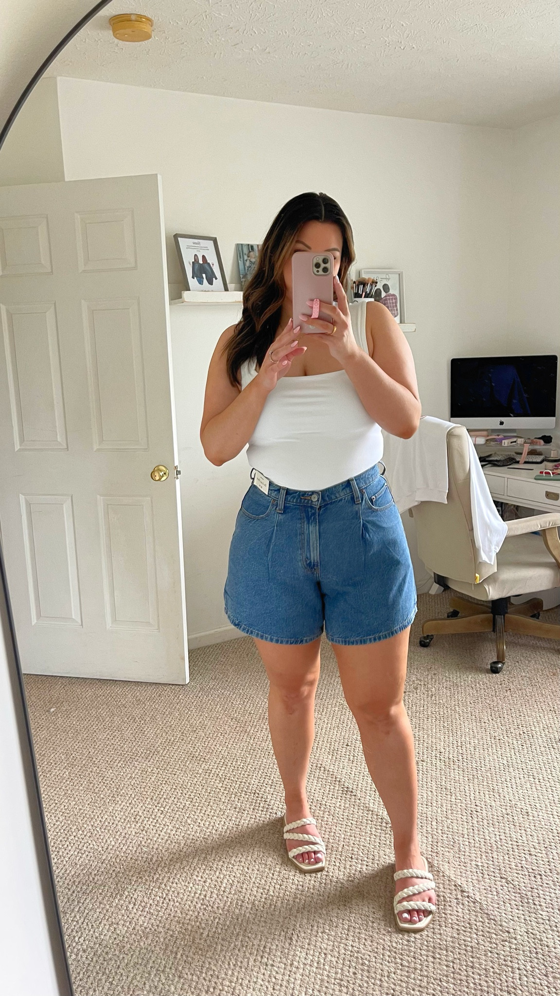 Abercrombie Shorts Sale!

Shorts are 20% off + you can save an additional 15% off with the code AFSHORTS 

Shorts - size 32 *only pair of shorts not in the curve love style (would have preferred the curve love line + a size up)
Top - size L *sold out but available in other colors + bodysuit style
Shoes - size 10 *available in wide 

Abercrombie, Abercrombie shorts, Abercrombie curve love, Abercrombie midsize, shorts, denim shorts

#LTKsalealert #LTKstyletip #LTKcurves