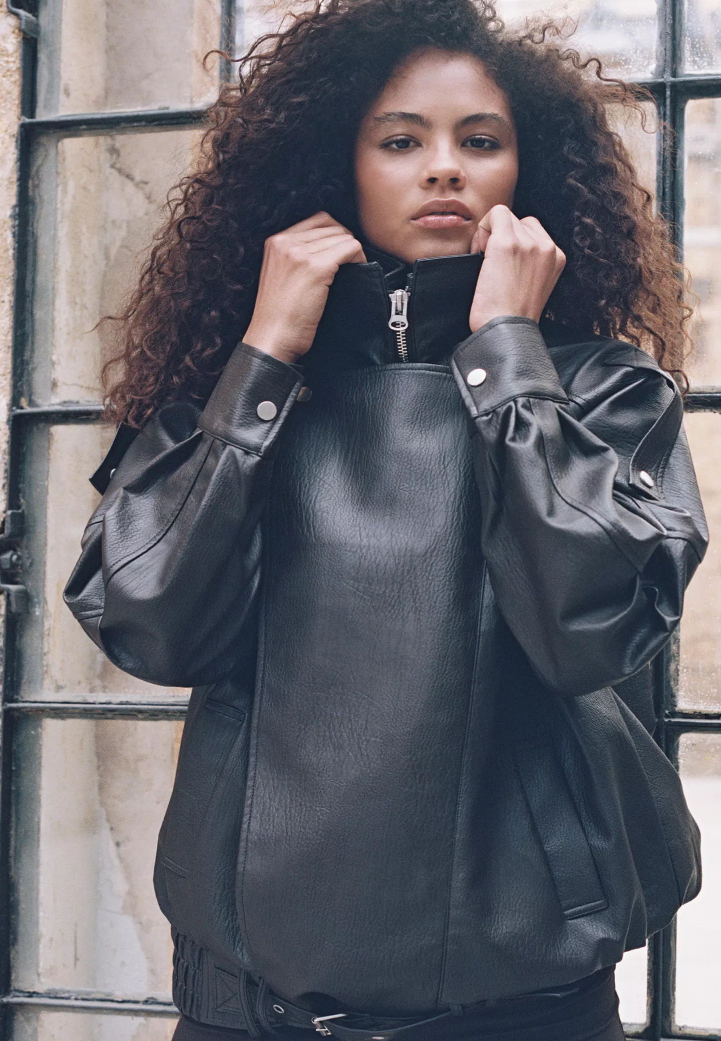 Oversize faux leather lapel jacket - Women's fashion | Stradivarius United Kingdom | Stradivarius (UK)