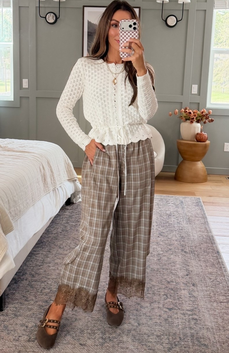 The viral pants now in plaid!! 

#AmazonFashion #AmazonFinds #AmazonOutfits #AffordableFashion #FallOutfits #EverydayStyle #MomStyle #LTKStyle

#LTKSeasonal #LTKOver40 #LTKTall
