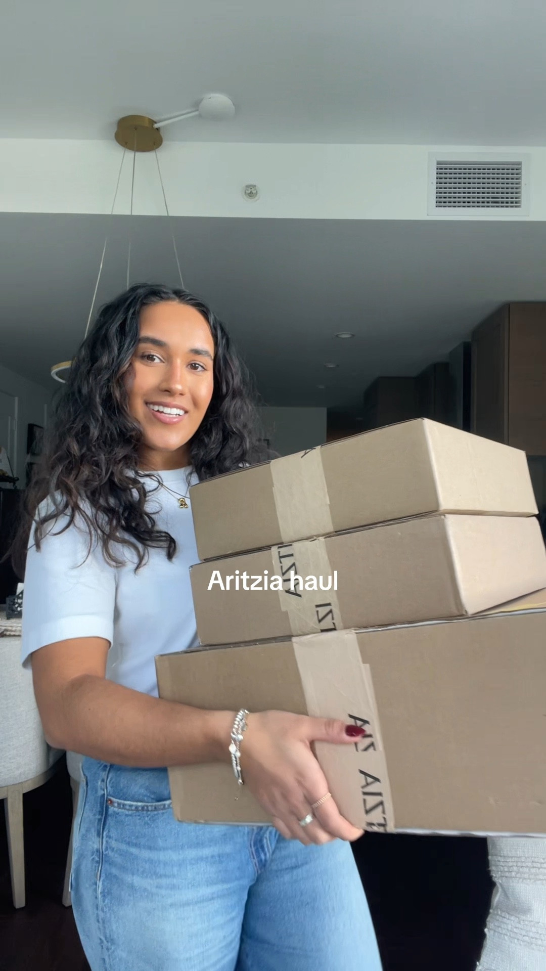 S in sweater & wool coat, XS in bomber, Size 8 in the skirt!! I’m obsessed 🤍

#aritzia #aritziahaul #cashmeresweater #aritziacoat #woolcoat #aritziaset #bomberjacket #plaidcoat #plaidset #plaidskirt 

#LTKwinter #LTKworkwear #LTKcanada