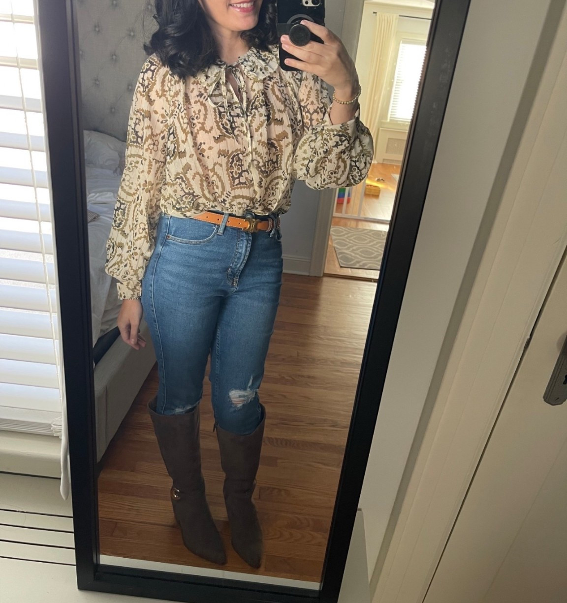 OOTD
My style
Outfit of the day
Thanksgiving outfit
Fall outfit
Jeans
Boots
Belt
Blouse



#LTKFindsUnder100 #LTKFindsUnder50