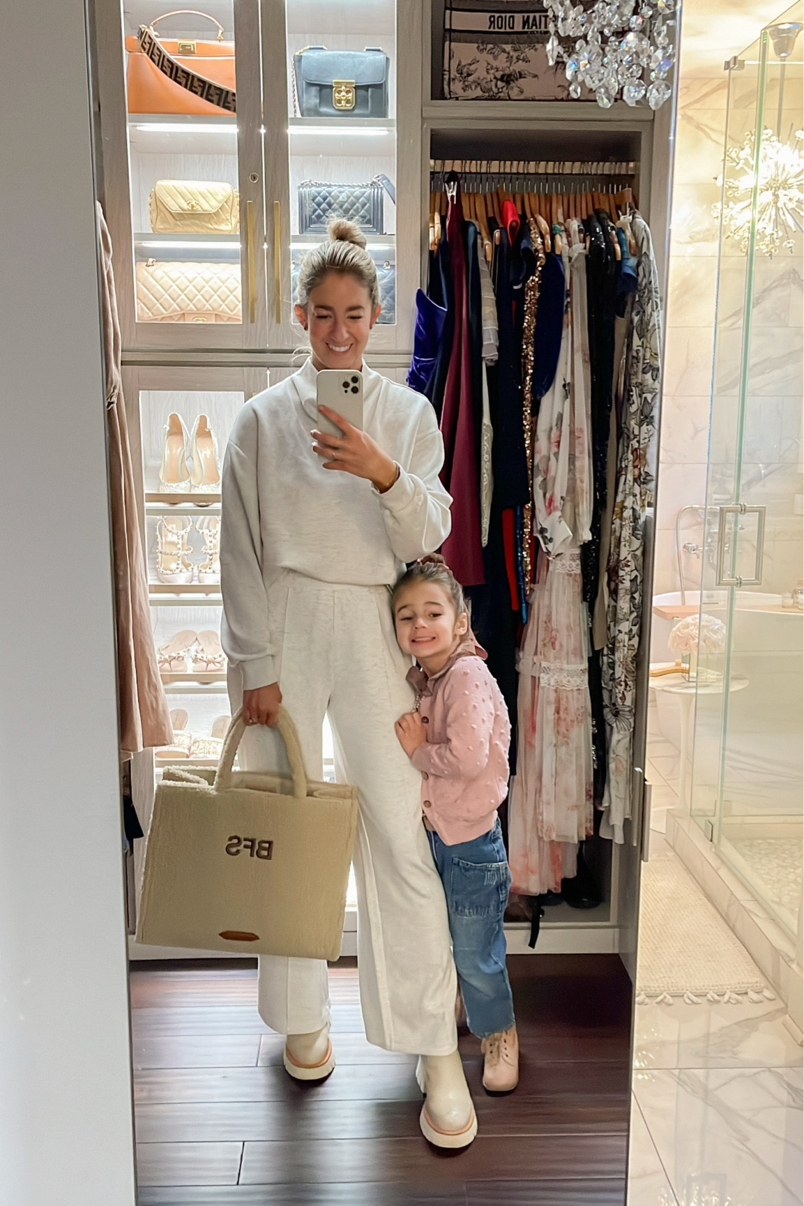 The teddy tote that fits *everything* for work life + mom life   