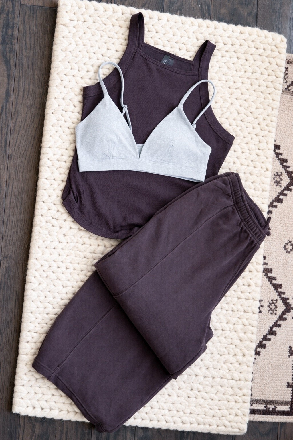 Vuori never misses & this French Roast moment is proof. The Sedona Barrel Crop Sweatpant is so soft it feels like wearing nothing, but make it elevated. Paired with the Pose Cooper Tank & the Halo Triangle Bra in Pale Grey Heather for that effortless contrast. The kind of set you reach for whether you’re working out, running errands, or just existing comfortably. Linked everything in my LTK! @Vuori US 

vuori – vuori clothing – athleisure outfit – activewear – loungewear – french roast – sweatpants style – elevated basics – workout outfit – casual style – athleisure aesthetic – cozy outfit – women’s activewear – fitness fashion – ootd – casual ootd – comfortable style – gym to street – lifestyle fashion – soft girl aesthetic – neutral aesthetic – fall fashion – winter fashion – everyday outfit – women’s fashion

#LTKActive #LTKootd #LTKfitnessgoals