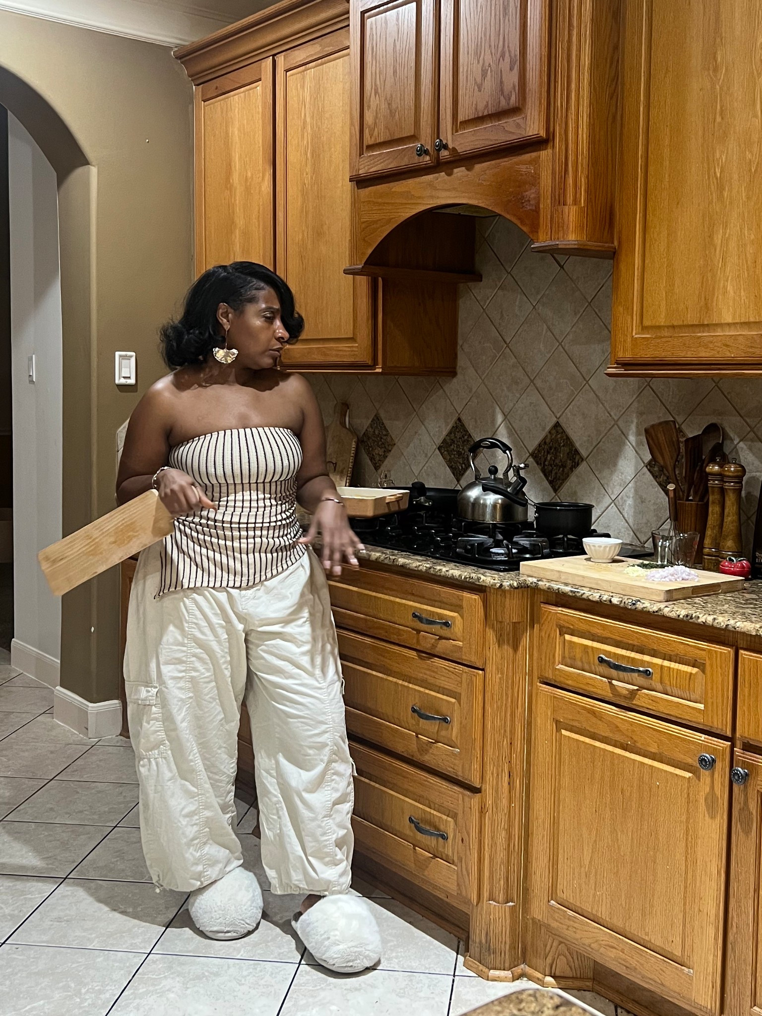 Cute and comfortable outfits that I can cook in or lounge in is a vibe
