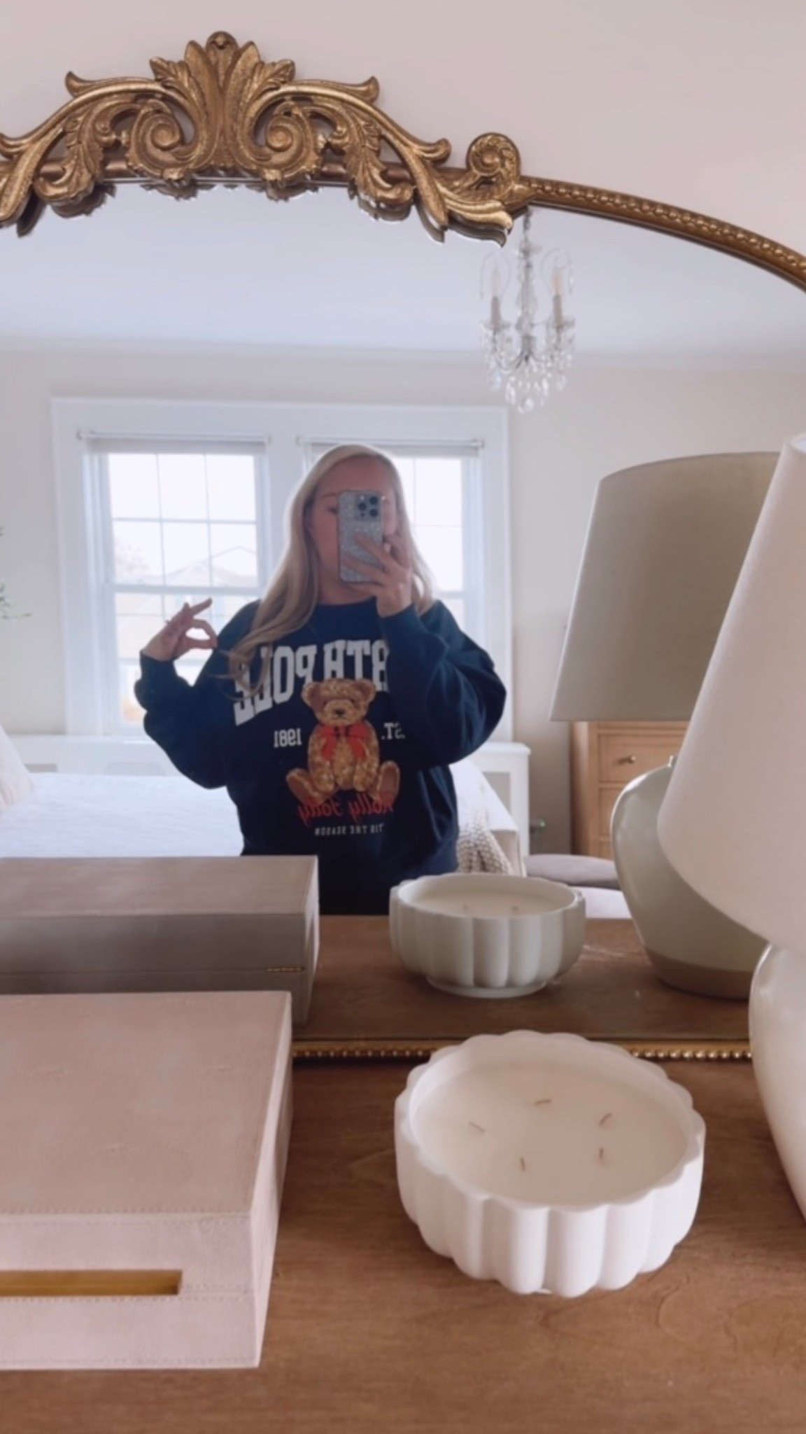 The cutest bear holiday sweatshirt from target 🧸❤️✨


#LTKHoliday #LTKmomlife #LTKootd