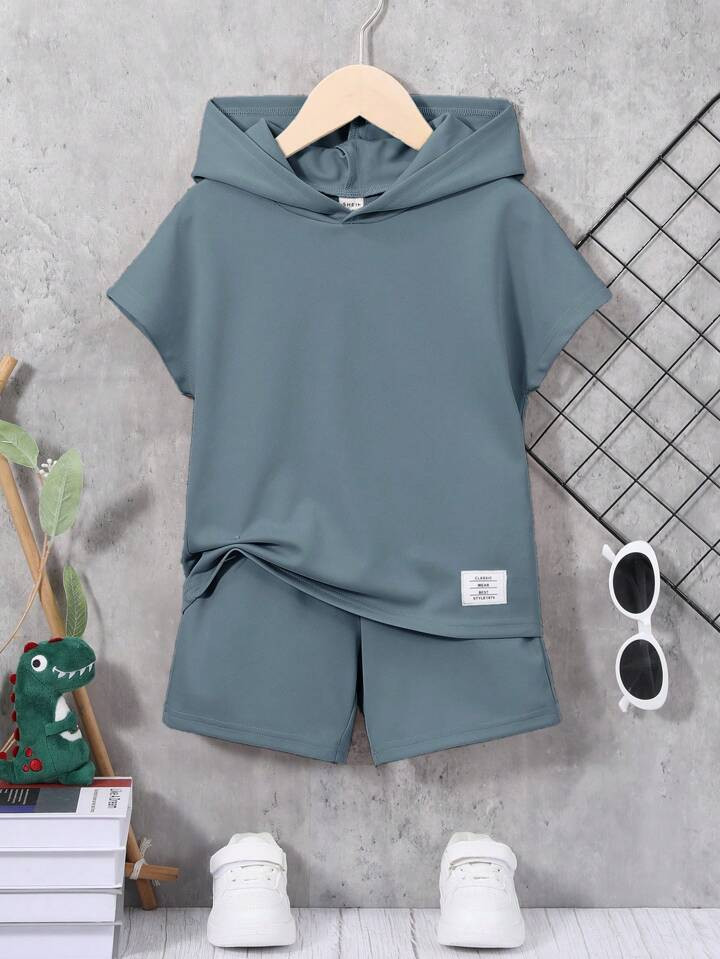 SHEIN Kids EVRYDAY Young Boy Letter Patched Detail Hooded Tee & Shorts | SHEIN