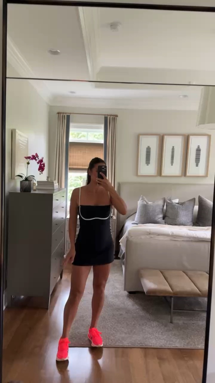 New running shoes & a new dress to go along!

TTS: M

Nike, Nike vomeros, alo, alo yoga, alo dress, tennis dress, Grace white

#LTKootd #LTKgrwm #LTKfitnessgoals