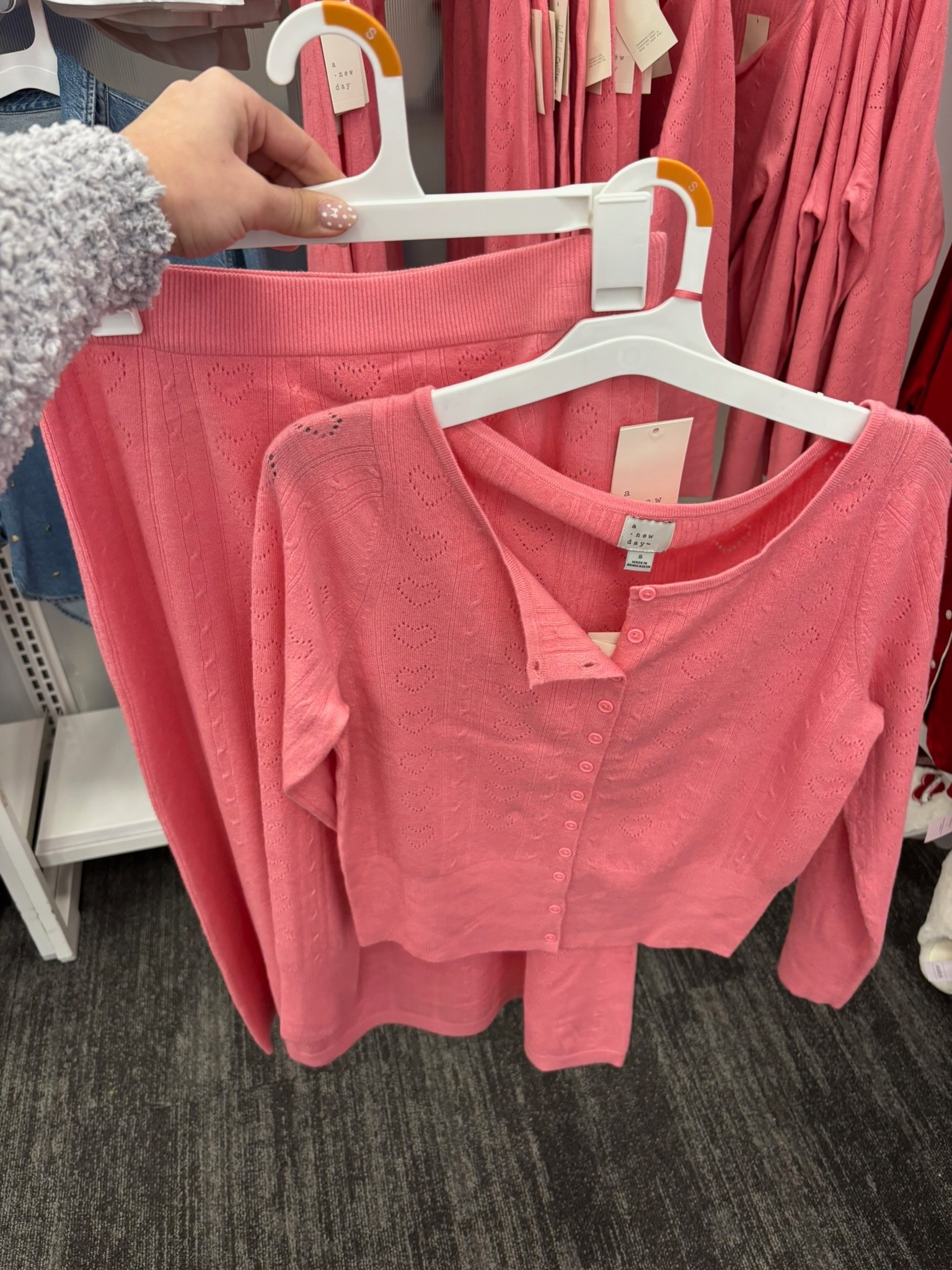 Valentine’s Day skirt & sweater!💖

Date night, galentine, valentine, cardigan, @target

#LTKValentine #LTKMidsize #LTKSeasonal