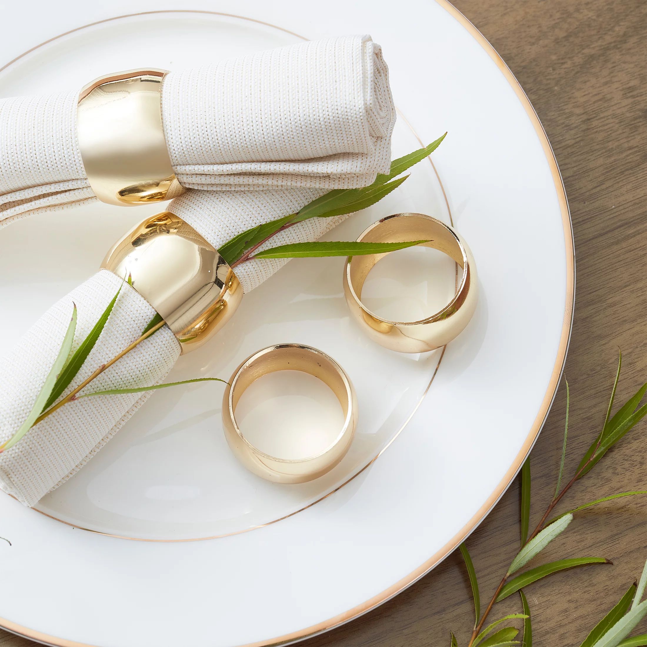 Better Homes & Gardens 8-Piece Cloth Table Napkins and Gold Napkin Ring Set | Walmart (US)