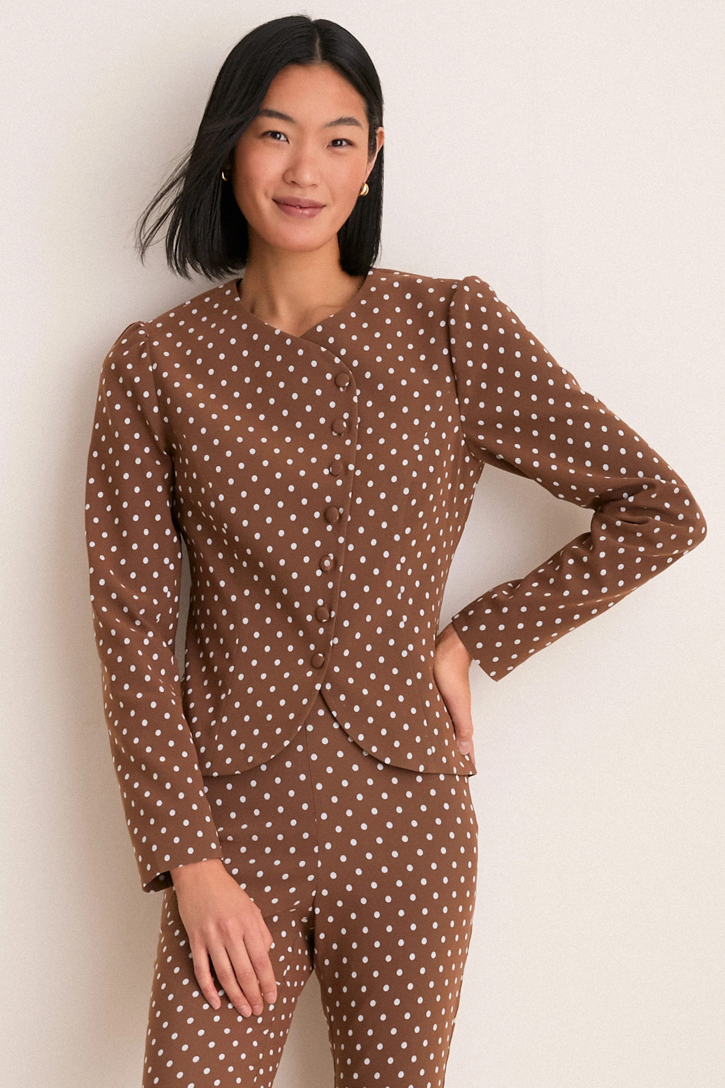 Cocoa Dot Stretch Jacquard Vreeland Top | Tuckernuck (US)