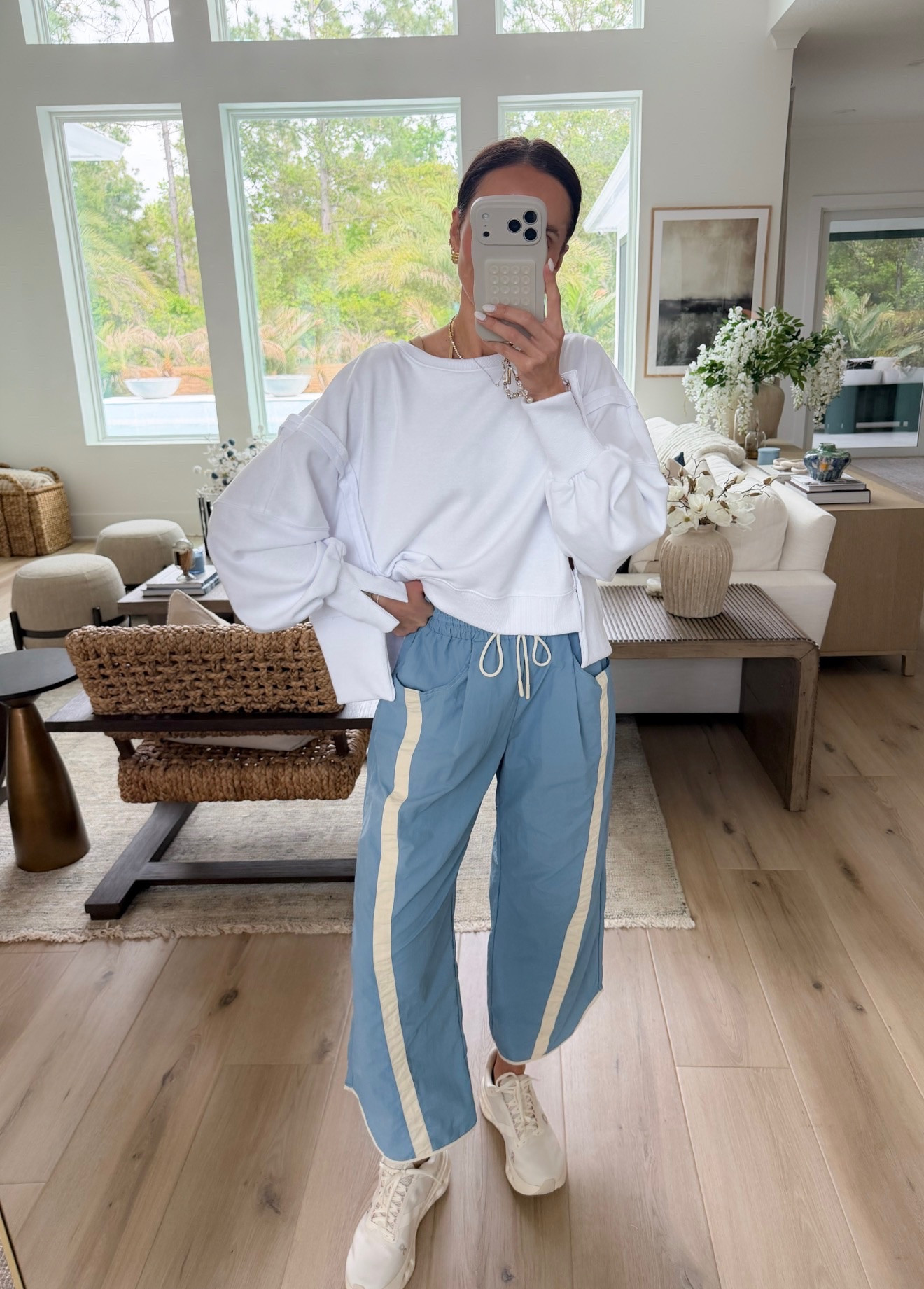 Such a good FP Movement inspired pant, these give that same relaxed, slightly oversized fit but for way less. They’re lightweight, comfy, and perfect for that effortless athleisure look you can wear from errands to travel days.

Pants – size xs, runs TTS, relaxed fit

fp movement inspired pants, amazon look for less, free people dupe, athleisure outfit, comfy everyday look, baggy workout pants, casual athleisure style, relaxed fit pants, spring athleisure outfit, travel outfit, amazon fashion finds, annabrstyle

#LTKPetite #LTKActive #LTKOver40