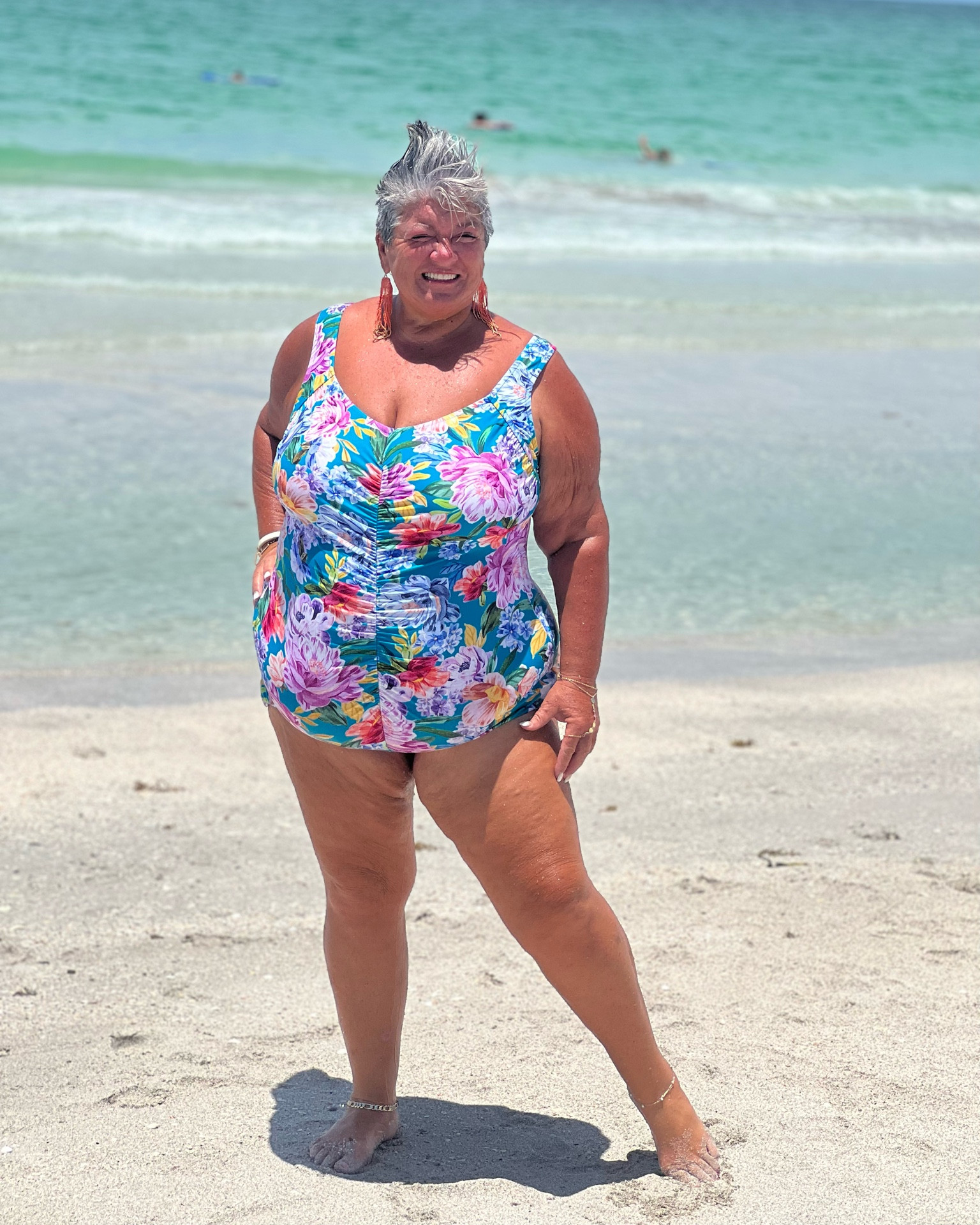 This one piece plus size swim suit has great coverage and support.

#LTKbeauty #LTKworkwear #LTKFind