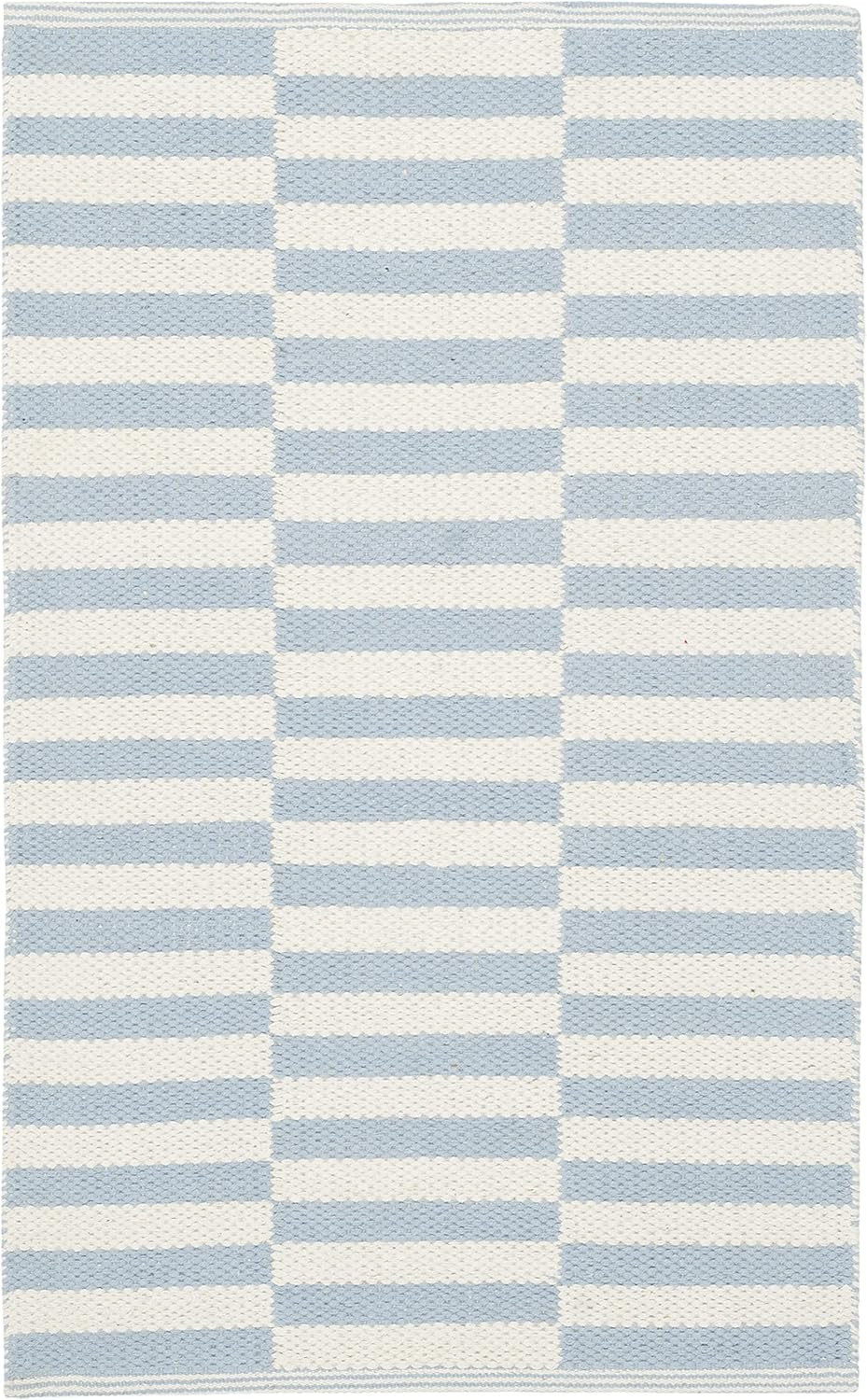 SAFAVIEH Montauk Collection 2'3" x 3'9" Ivory / Light Blue MTK715B Handmade Stripe Cotton Accent ... | Amazon (US)