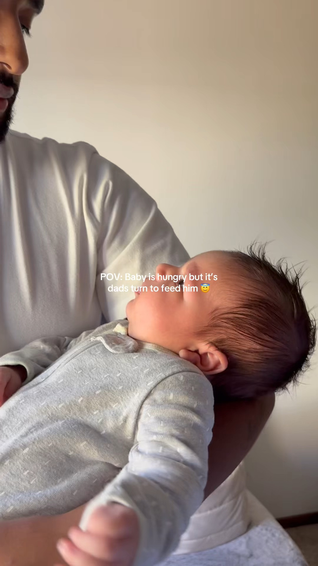 LOVE being a mom, especially in this tech-savvy generation where smart gadgets make life so much easier! 🌈💓

Breastfeeding, pumping, and Formula feeding mama here! I usually will either feed directly or with expressed milk bottles/ formula bottles but sometimes Dad likes to feed him too and @papablicofficial portable bottle warmer is a lifesaver, it makes bottle feeding SO much easier. 

It even sterilizes itself, so helpful since rechargeable ones like this aren't dishwasher safe.

Mamas, if you're not sure which bottle warmer to get, this one's a must-have.

The built-in sterilize feature makes all the difference! I love that I can use it at home or on the Go!

Use my code ALEXISHAILE for 10% off on Amazon and the papablic website! 

#breastfeedingmom #formulafeeding #combofeeding #momlife 