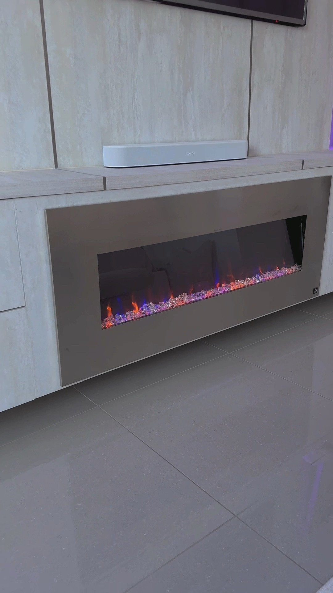 You babes asked, so I made a featured post for it! My fireplace in my master suite can change to blue, orange or a mix of both. It also has a heat and Bluetooth feature! Best of all, it’s on sale 😉 

Let me know if you want specific detail on anything else from my posts! 



#LTKVideo #LTKHome