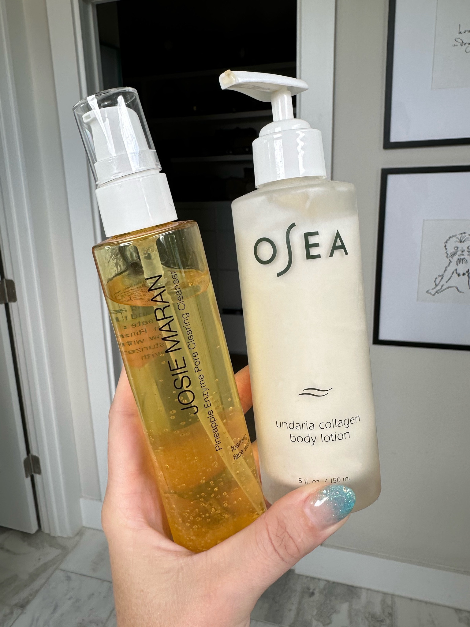 2 of my favorite new beauty finds!

This OSEA body lotion is amazing! It’s so lightweight yet nourishing and it smells amazing. 

And this Josie Marian pineapple face cleanser is so good!! It smells amazing!

#LTKunder50 #LTKbeauty #LTKunder100