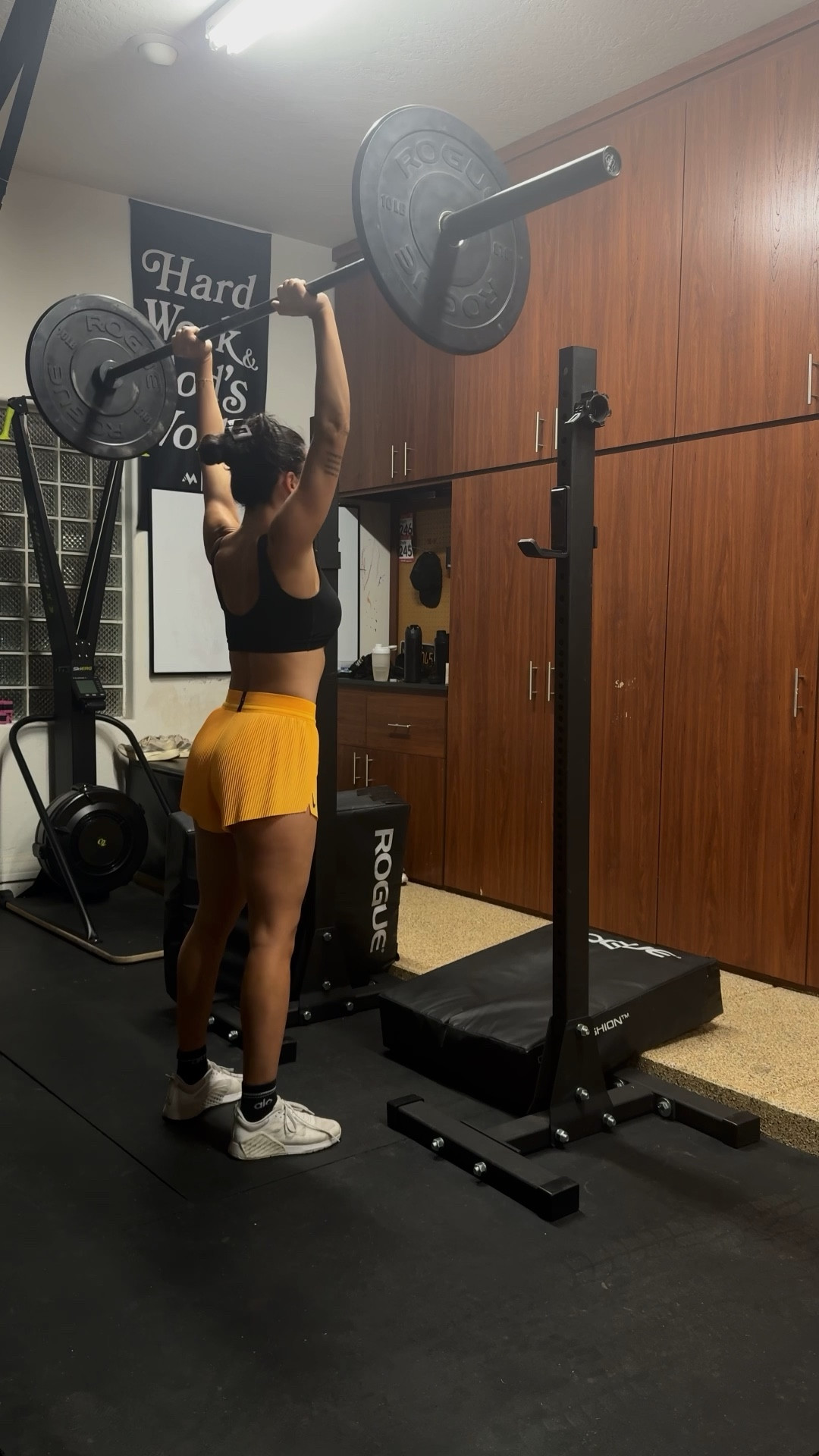 Been wearing this @Nike US workout outfit a lot lately! It’s on sale with code LASTSHOT // in size smalls 

Workout set 
Running shorts 


#LTKmorningroutine #LTKdayinmylife #LTKfitnessgoals