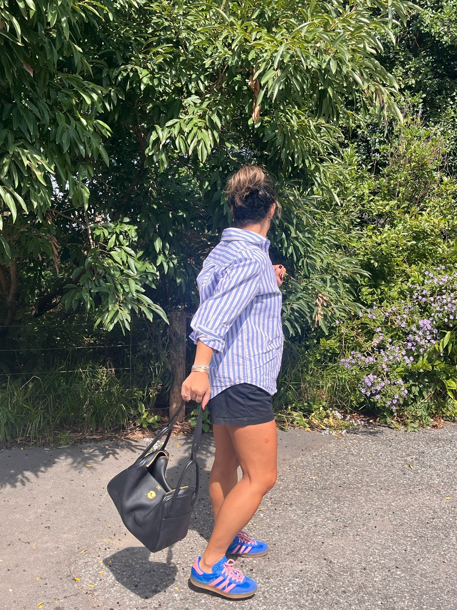 Summer might be gone. Still wearing this top. Oversized fit.

#LTKmomlife #LTKOver40 #LTKWorkwear