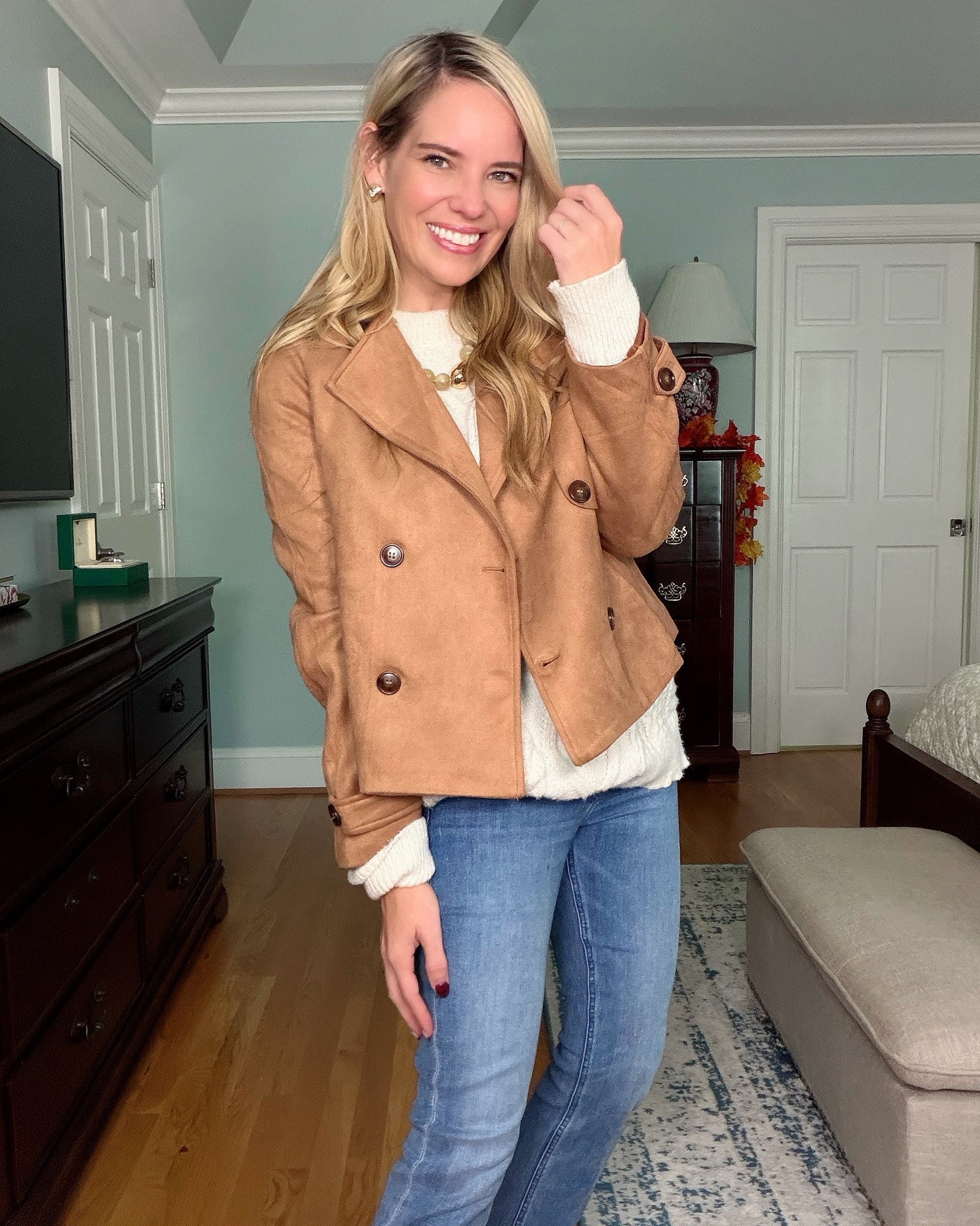 Easy Fall Layers: Cable-Knit + Faux Suede 🤎🍂

One cozy sweater, two ways to wear it! 🤍✨ I’m loving this cream cable-knit sweater paired with classic denim—and adding this camel faux-suede jacket instantly takes the look from casual to polished. 🤎

The flats, beaded necklace, and plaid tote add those perfect preppy touches! 🍁✨ This is such an easy fall transition outfit for running errands, lunch, or a casual day out.

cream cable knit sweater, faux suede jacket, camel jacket, fall transition outfit, preppy fall outfit, cozy fall style, classic denim, straight leg jeans, fall layers, women over 40 fashion, casual fall outfit, preppy style, plaid tote bag, ballet flats, affordable fall fashion, everyday fall style

#LTKOver40 #LTKPetite #LTKSeasonal