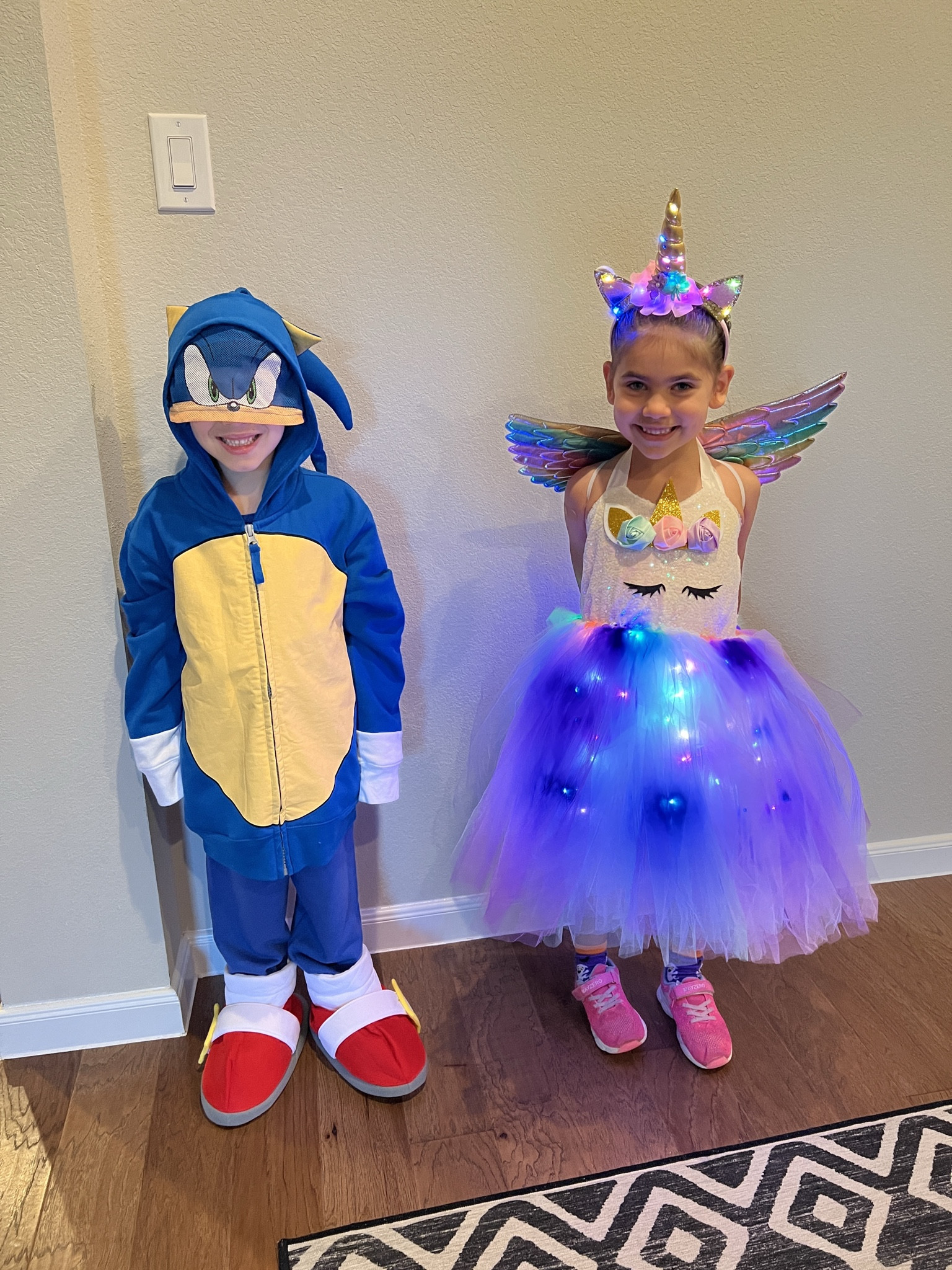 Light up unicorn Halloween costume ideas- comes in different colors and different light up options 

Sonic the hedgehog costume 




Halloween costumes Family costumes, kids costumes , #ltkfindsunder50

#LTKKids #LTKHalloween #LTKxPrimeDay
