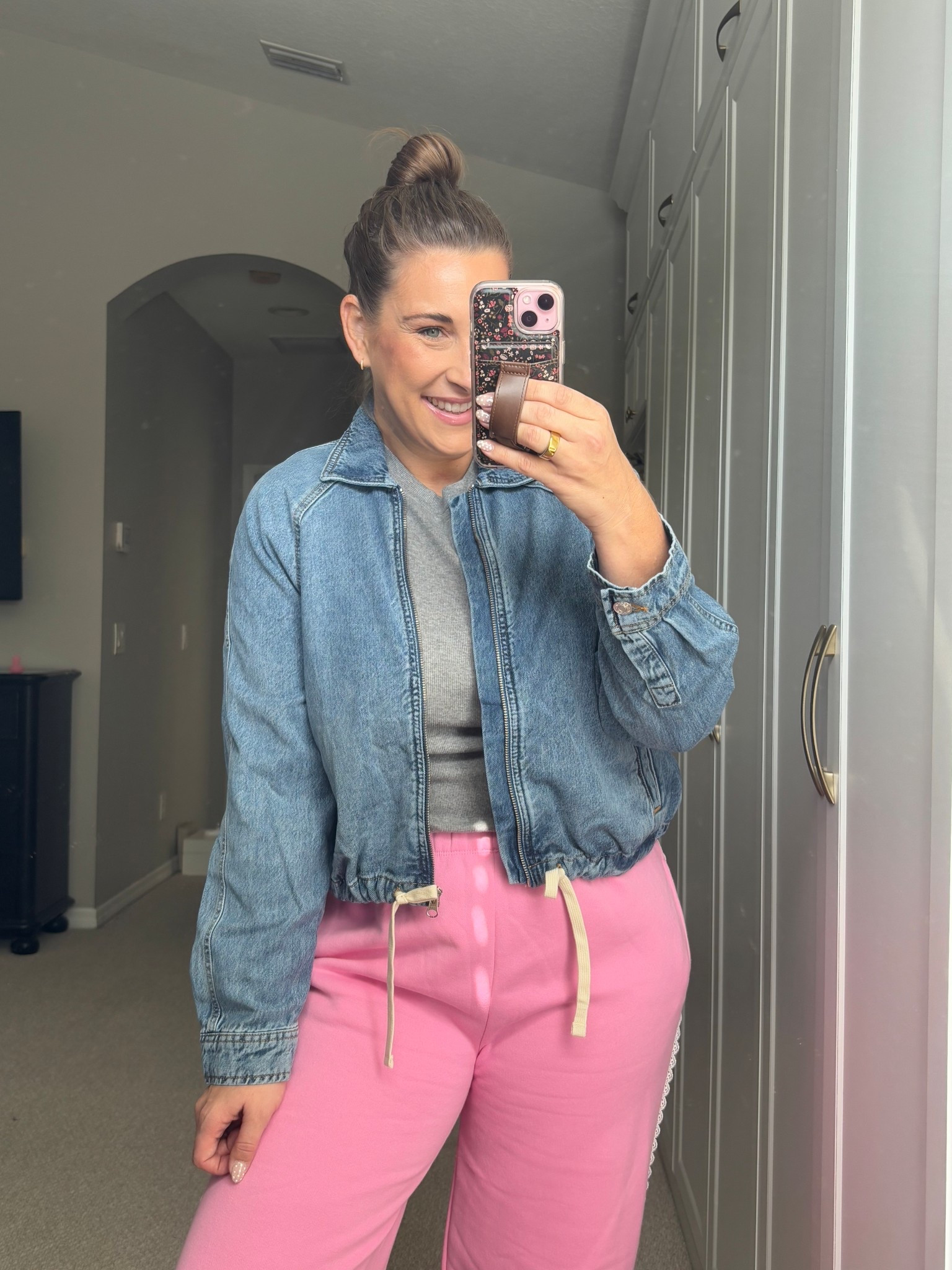 Loving this new denim jacket from @walmart so soft & comfy, perfect to add to your spring outfit 

TTS medium 

#LTKgrwm #LTKMidsize #LTKootd