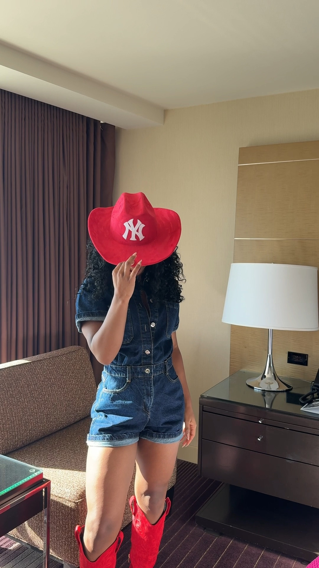 Cowboy Carter Finale🐎✨

Jumping is from Zara (no longer sold) 