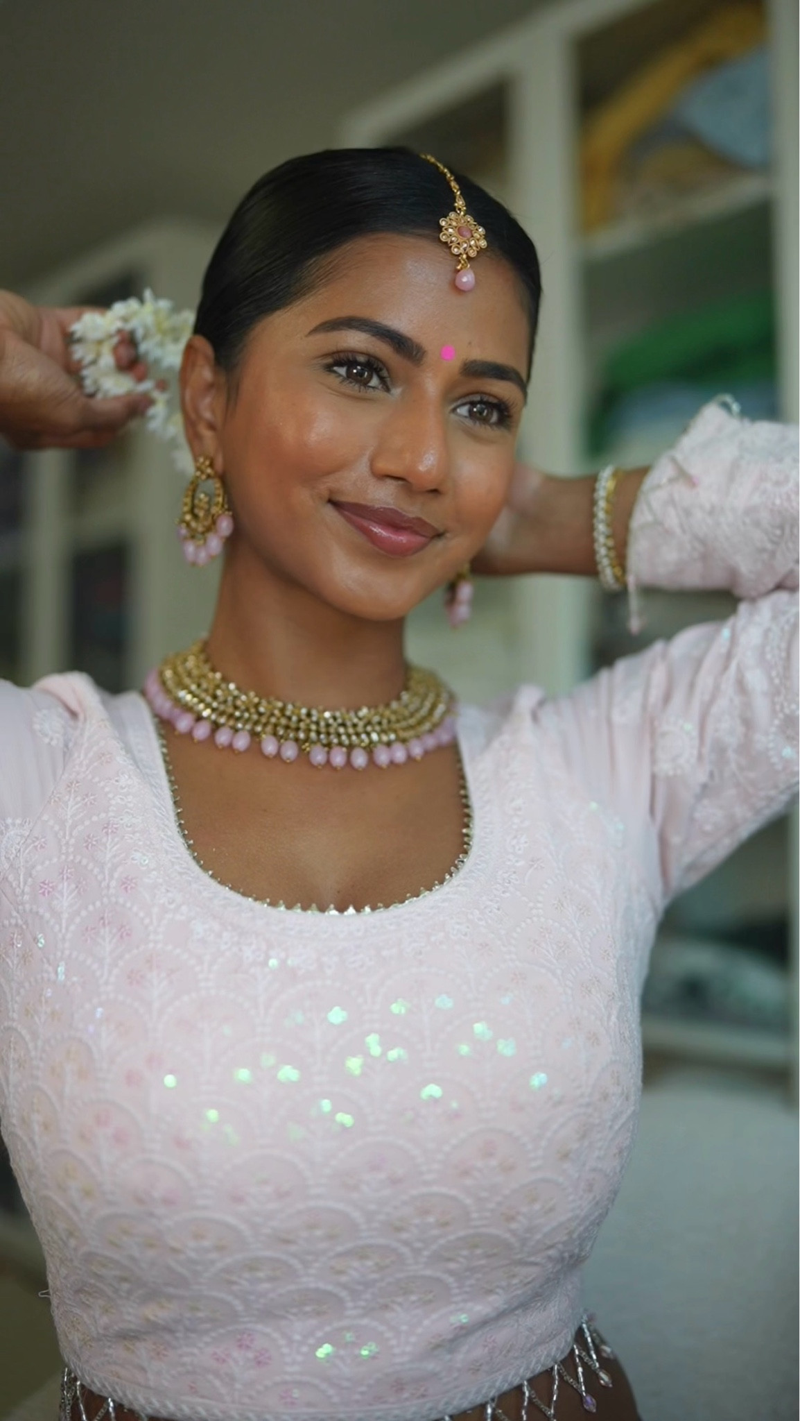 SHADES
Bronzer: Warm Bronze
Tarte Loose Setting Powder: Yellow
MAC Foundation: NC47
Tarte Concealer: 38N 
Benefit Brow Pencil: 4
MAC Lip Liner: Plum