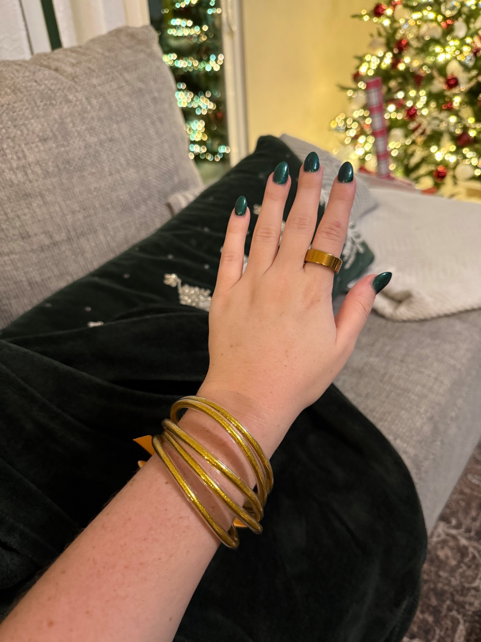 Gold smart ring and bangles make for the best stocking stuffers 

#LTKGiftGuide #LTKHoliday
