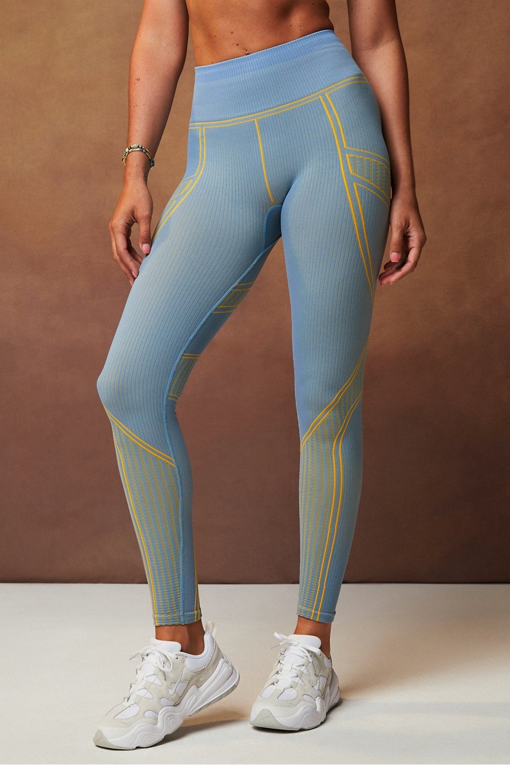 Seamless High-Waisted Compressive Legging | Fabletics - North America