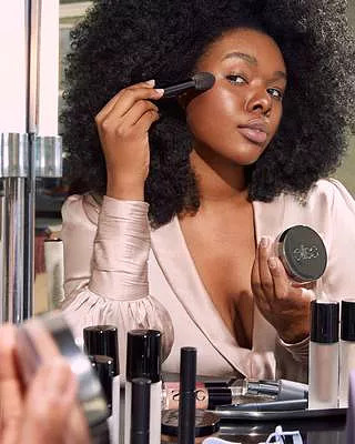 The Fluffy Brush | Saie