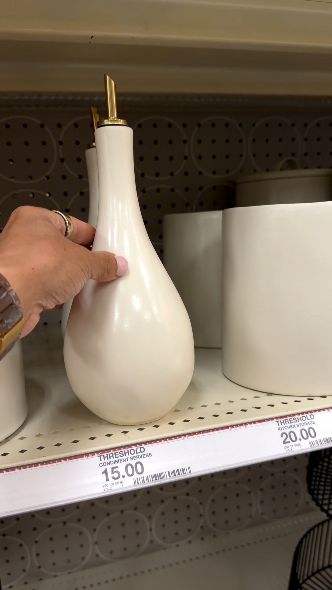 Target organic oil dispenser. Great complement to the kitchen station at an affordable pricee

#LTKHome