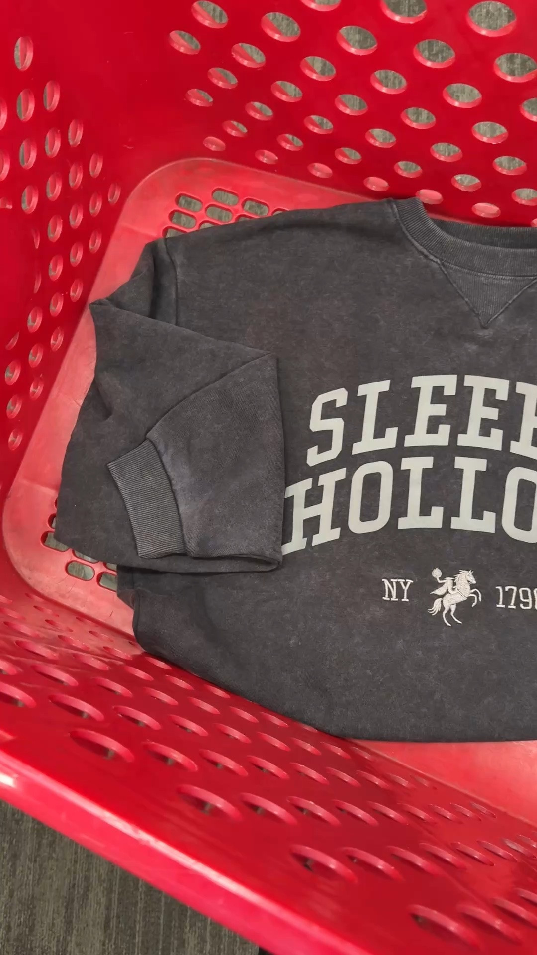 Cozy new sleepy hollow pullover 🖤

#LTKootd #LTKMidsize #LTKSeasonal