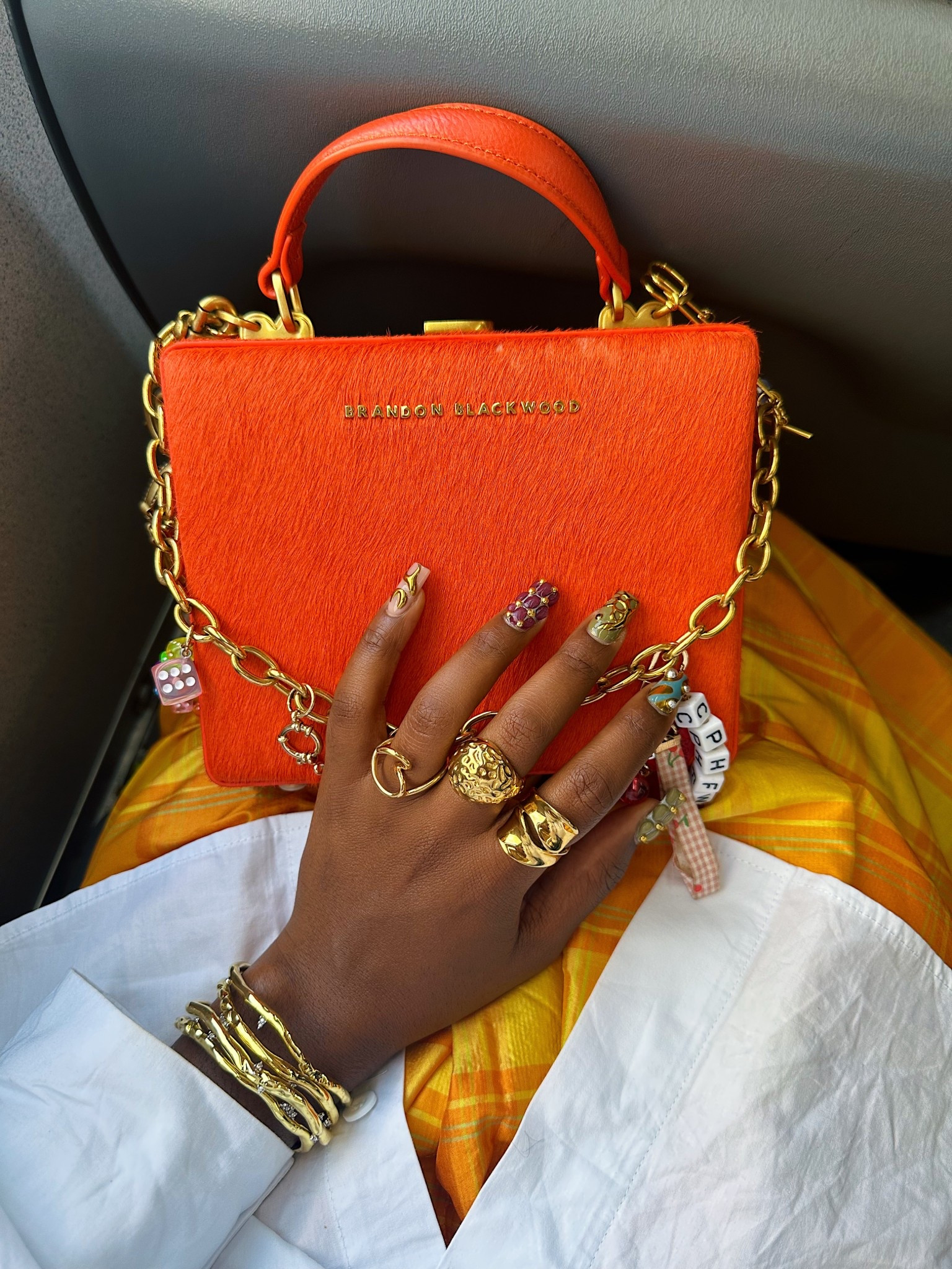 It’s in the details
Brandon Blackwood pony hair bag 
Rings: pandora & killaacess
Bracelet: Alexis bittar 


#LTKNYFW