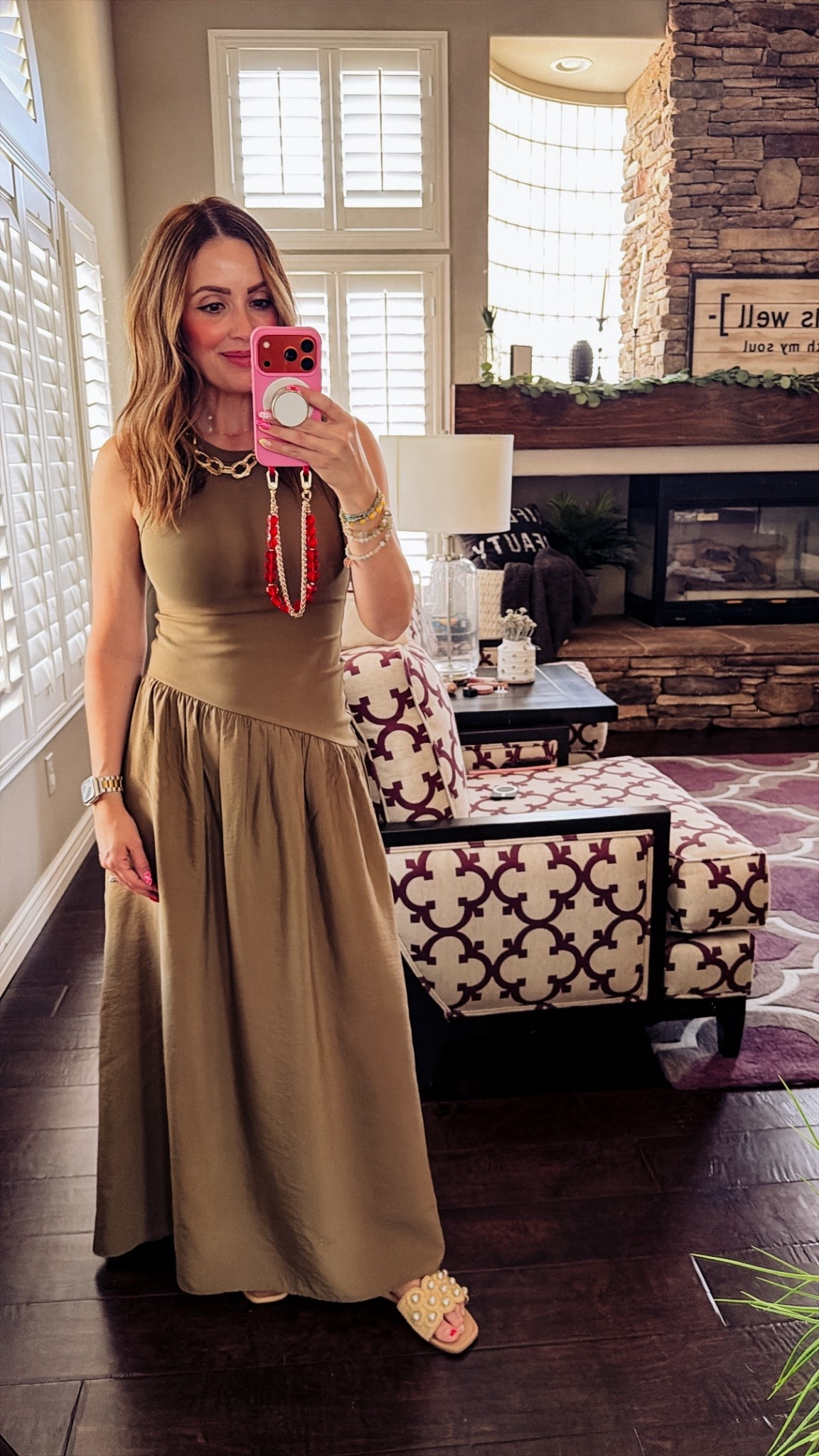 How is this dress under $30?!❤️❤️ comes in black too! Wearing an XS. 

#LTKdayinmylife #LTKOver40 #LTKootd