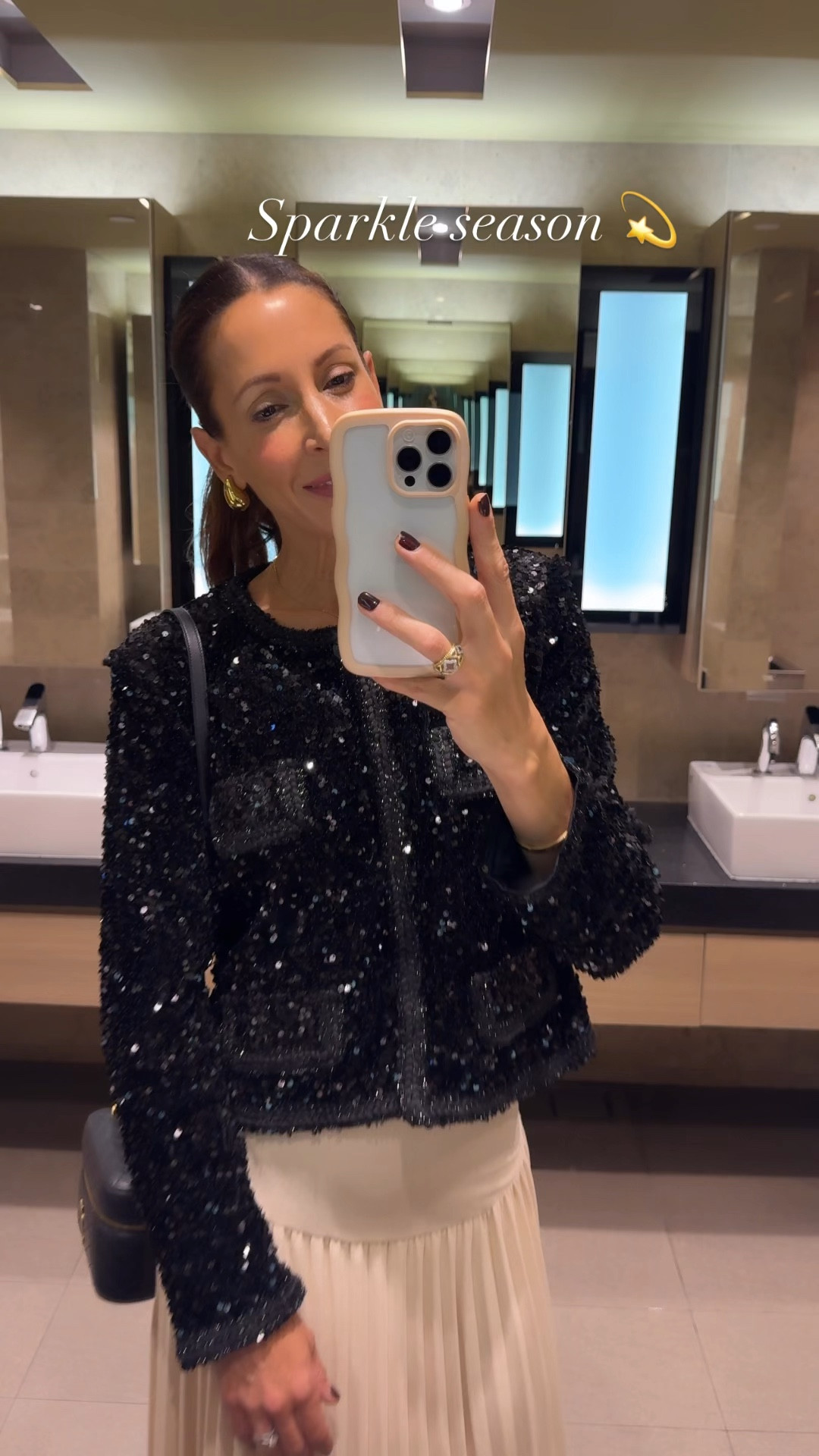 Sparkle season jacket 🖤💫

#LTKpartywear #LTKuk #LTKeurope