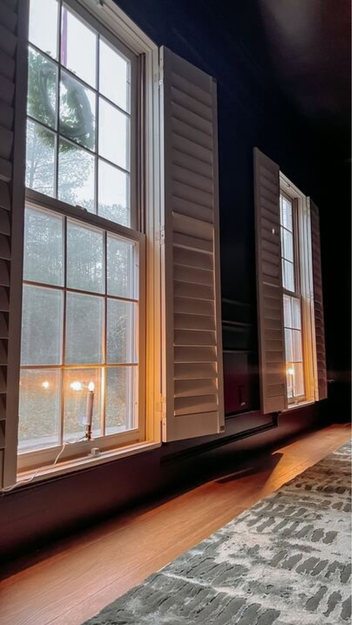 Christmas window candles are so enchanting. I found these plug in ones that I absolutely love. These electric candles make my home look festive for the holidays and go perfectly with my Christmas decor!

#WindowDecor
#CandlelitMagic
#EnchantingGlow

#LTKHoliday #LTKSeasonal #LTKhome