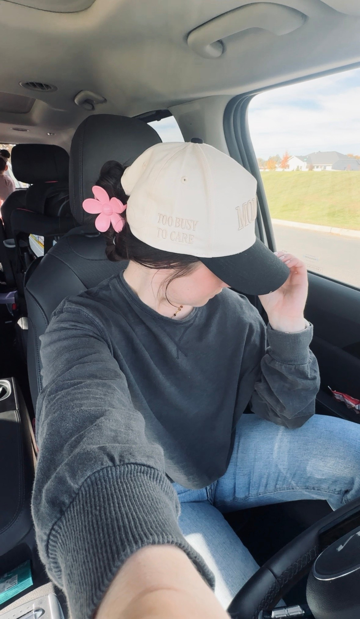 My go two to help me feel more put together on hat days. Hat & claw clip linked 🎀 

#LTKStyleTip #LTKU #LTKGiftGuide