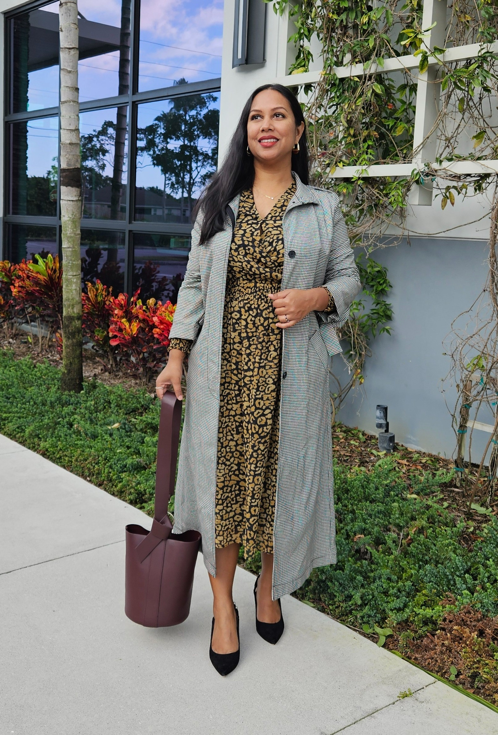 Linking brown tone houndstooth coats that match this vibe! 

#LTKSeasonal #LTKWorkwear #LTKStyleTip