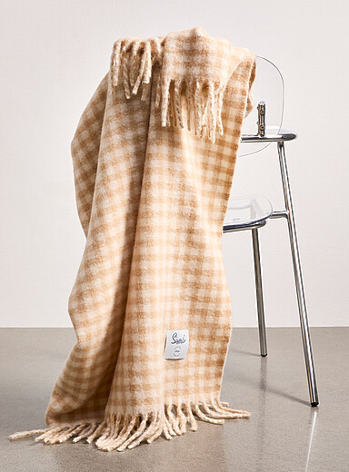 Gingham check faux-mohair throw130 x 170 cm
        
        

		

        
    
        
    
	 ... | Simons