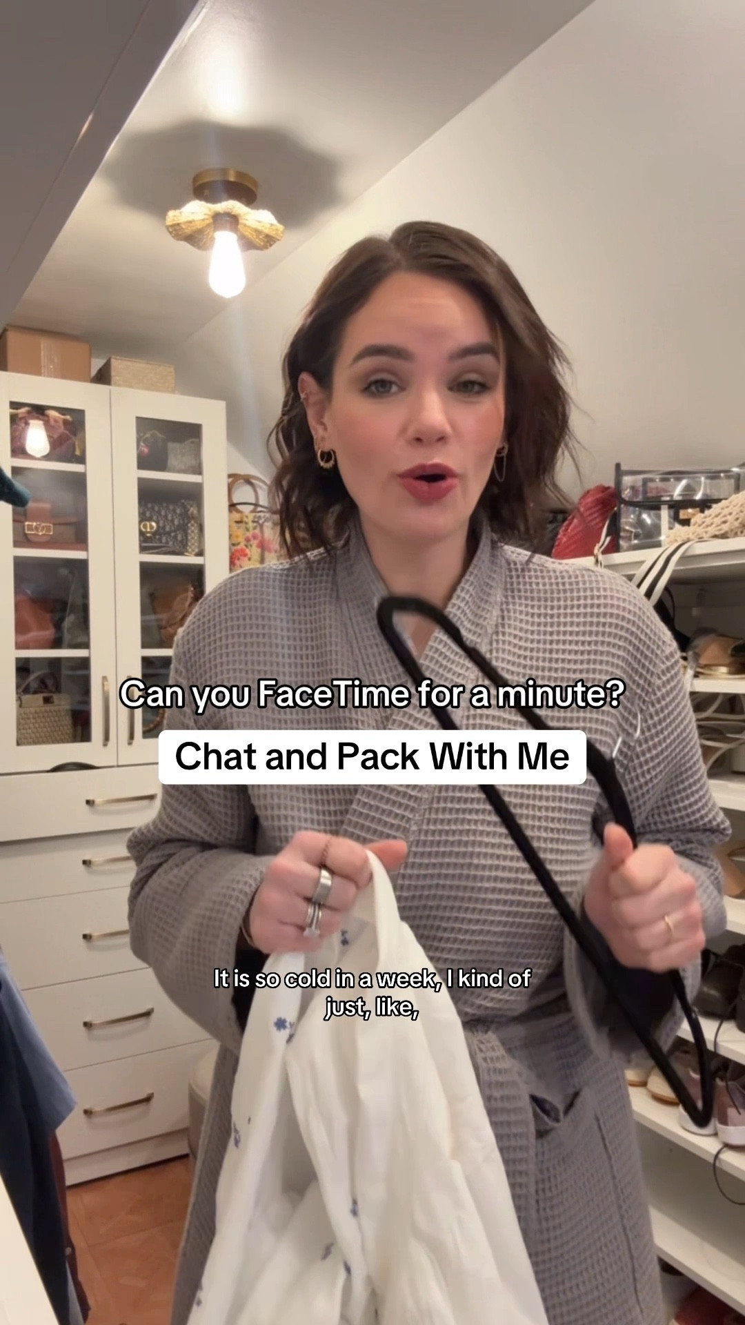 Pack and chat with me 