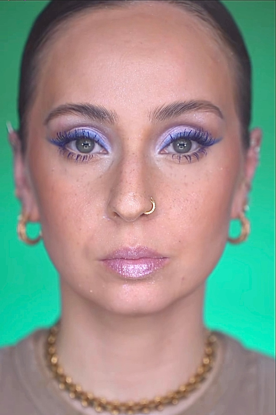 soin illuminateur CC crème Erboria anti cernes Natasha Denona perfecteur de teint illuminateur 4-en-1 Maybelline blush liquide Tarte poudre perfectrice matifiante Nars bronzer infinity LH cosmetics blush cheek to chic Charlotte Tilbury highlighter liquide Rare beauty mascara volume effet faux cils bleu YSL crayon yeux bleu YSL palette de fards à paupières longue tenue tons bleus YSL fard à paupière bleu brillant colourpop fard à paupière en gelée colourpop crème gel liner colourpop eyeliner waterproof gel haute précision Too faced 3D hydra lipgloss violet Kiko Milano 

#LTKbeauty #LTKFind #LTKeurope