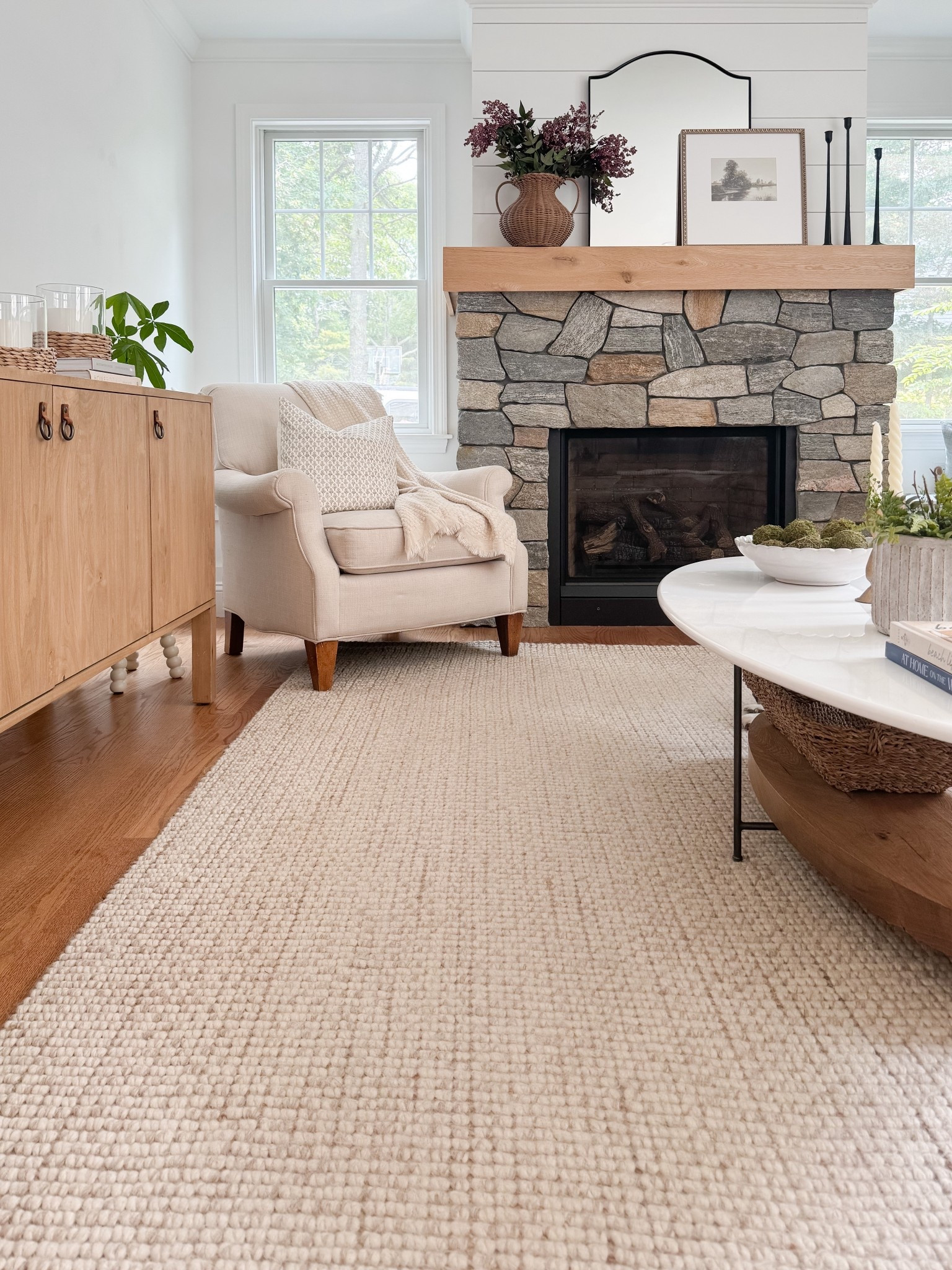 Coastal Living Room

Jute rug  coastal home, sectional, beige home, pottery barn, woven coffee table, gray curtains, sherri calnan home 


#LTKStyleTip #LTKHome #LTKSaleAlert