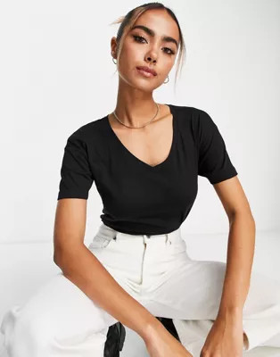 Brave Soul suny v neck t-shirt in black | ASOS | ASOS (Global)