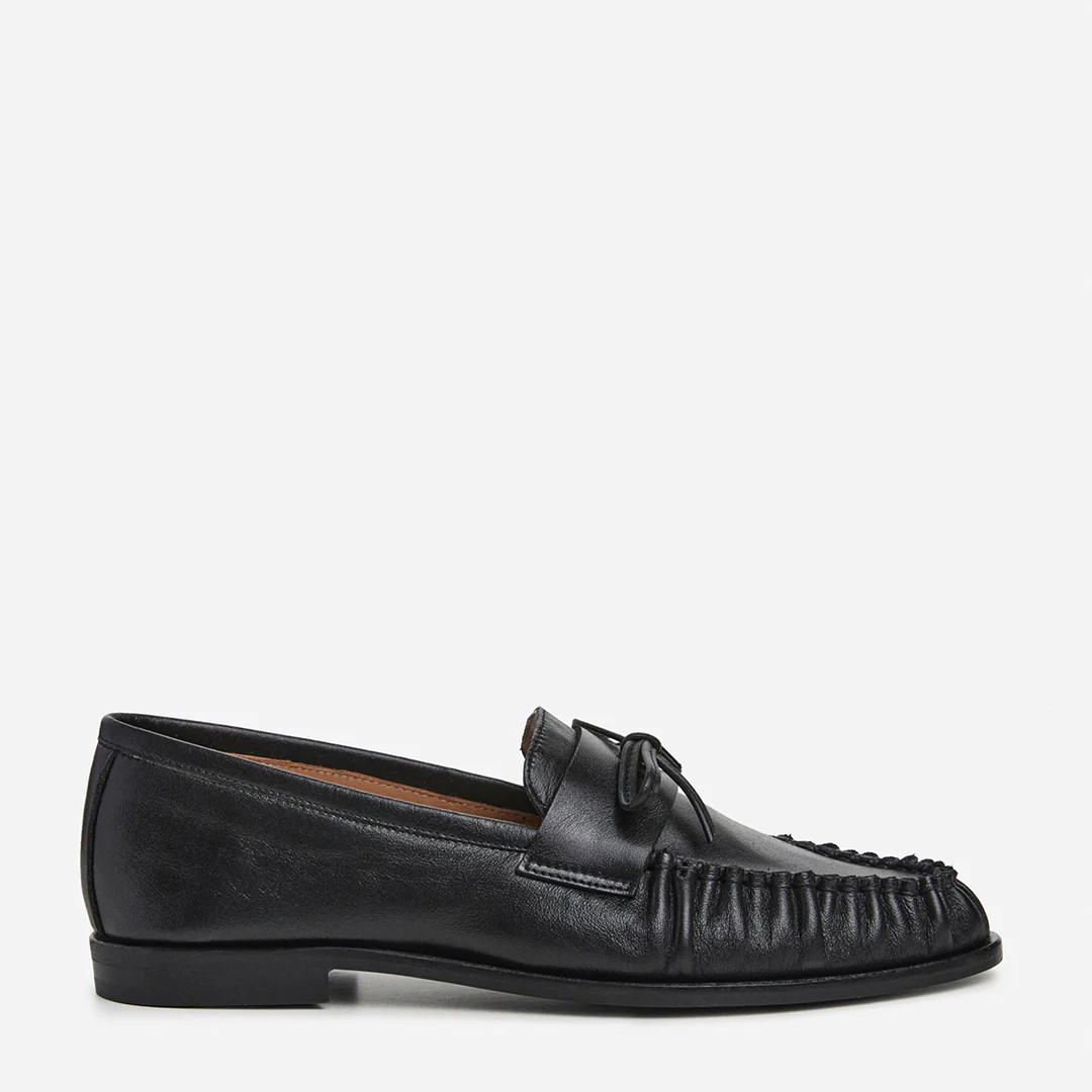 Dylan Leather Black Loafer | Flattered