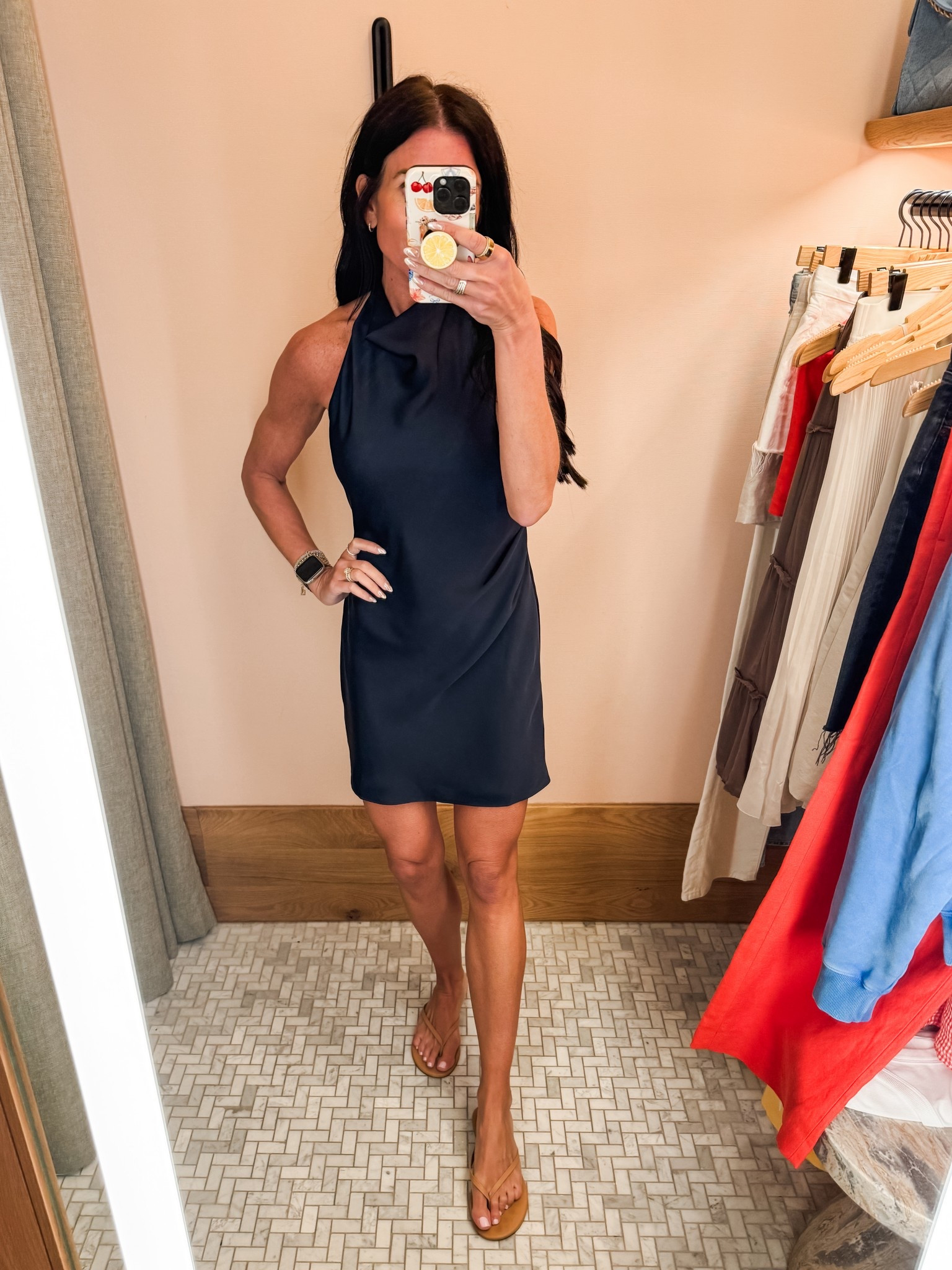 This dress is amazing! Wearing a 2

#LTKSeasonal #LTKStyleTip #LTKParties