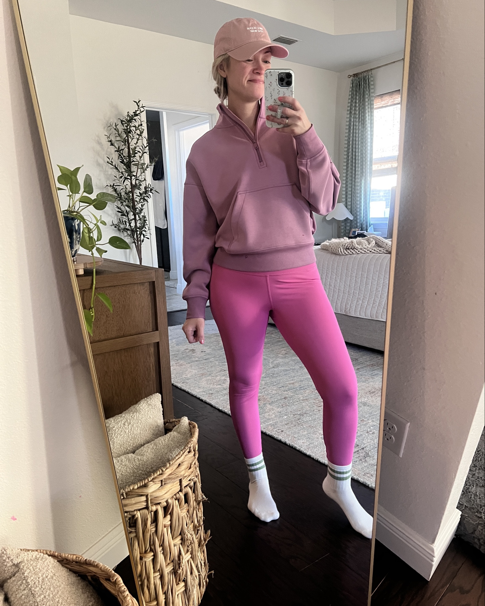 One of the most comfortable jackets I own! Jacket I am wearing a small (true to size) leggings I am wearing a medium (size up 1) 