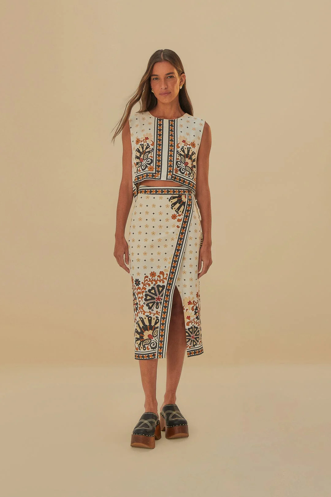 Flower Fan Tapestry Off-White Wrap Midi Skirt | FarmRio (US)